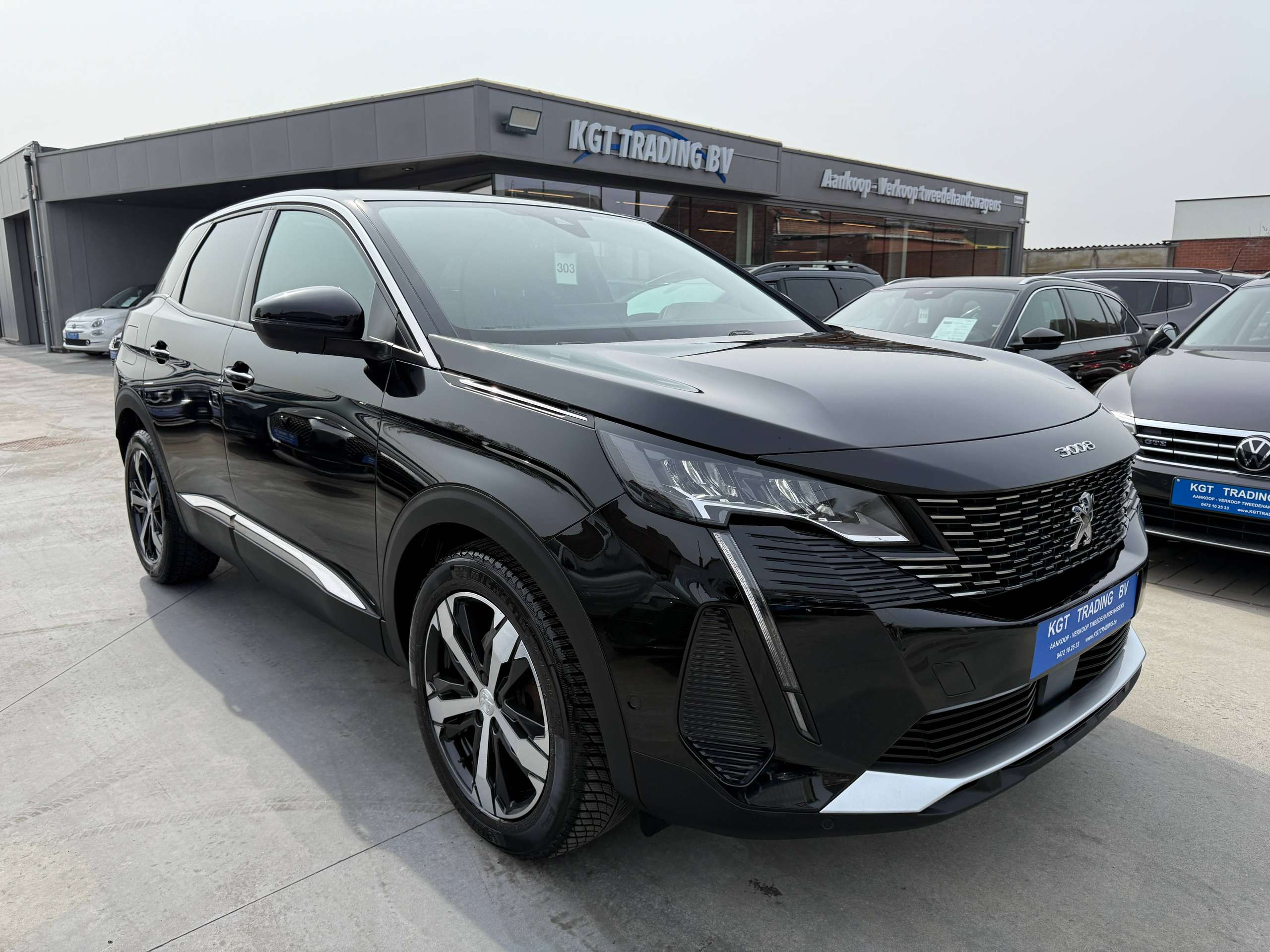 b09d0e52-2b02-4627-bd44-5536feae6bdf3-peugeot-3008-1-2i-facelift-navigatie-full-led-zwart-leder-camer.jpg
