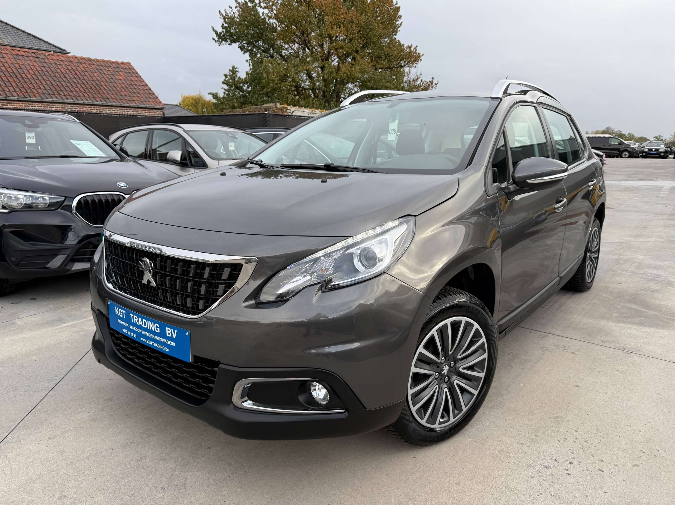 b3e29cb4-bede-4b0d-9622-1b16a33592561-peugeot-2008-1-2i-puretech-83pk-navigatie-carplay-bluetooth-a-c.jpg