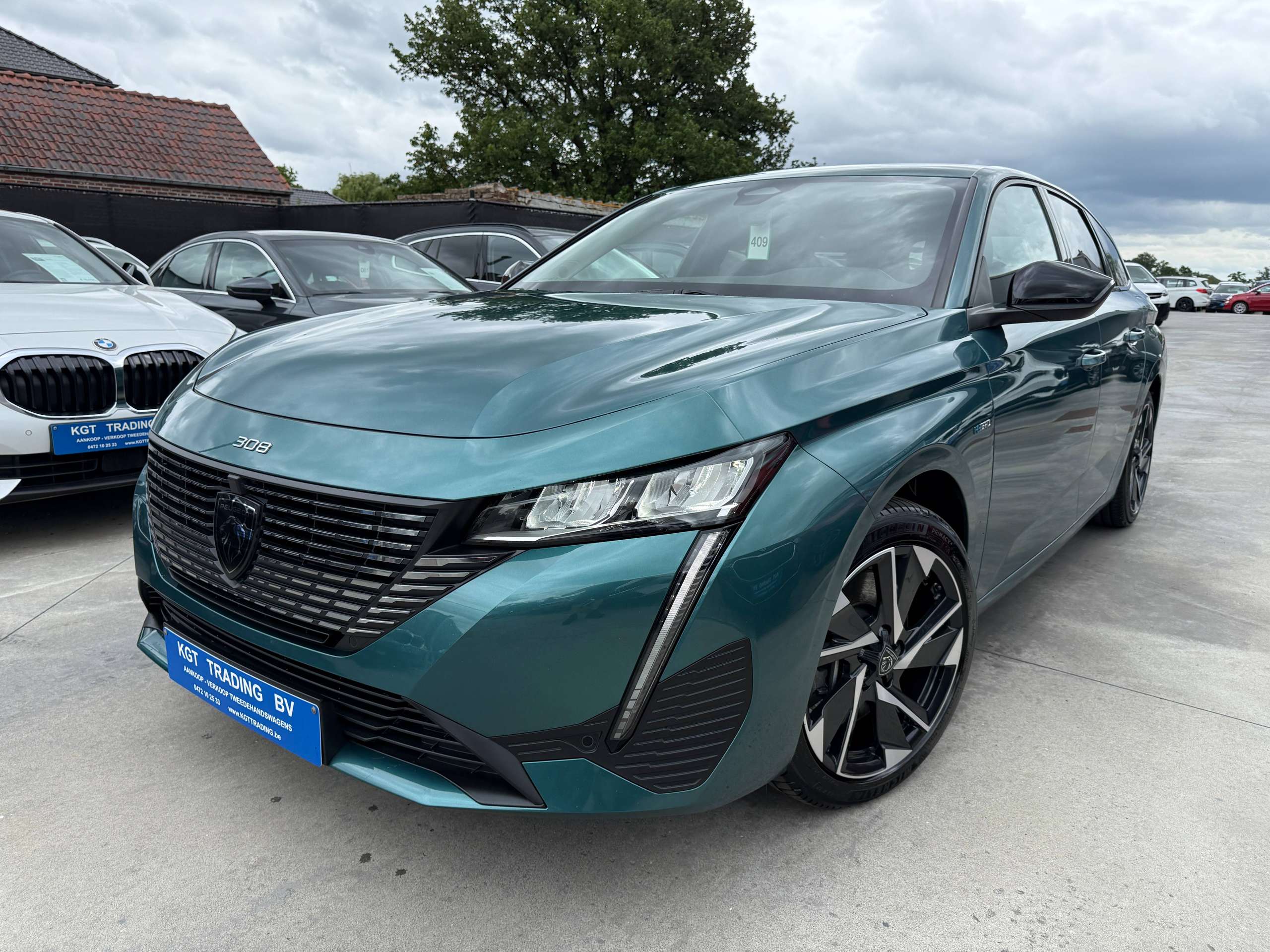 b6fd97da-4542-4708-8011-72438e69b8181-peugeot-308-sw-phev-hybrid-automaat-navi-leder-camera-carplay-led-alu.jpg