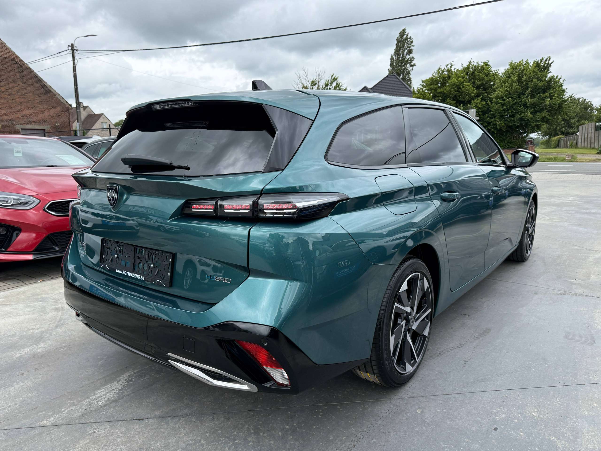 b6fd97da-4542-4708-8011-72438e69b8185-peugeot-308-sw-phev-hybrid-automaat-navi-leder-camera-carplay-led-alu.jpg