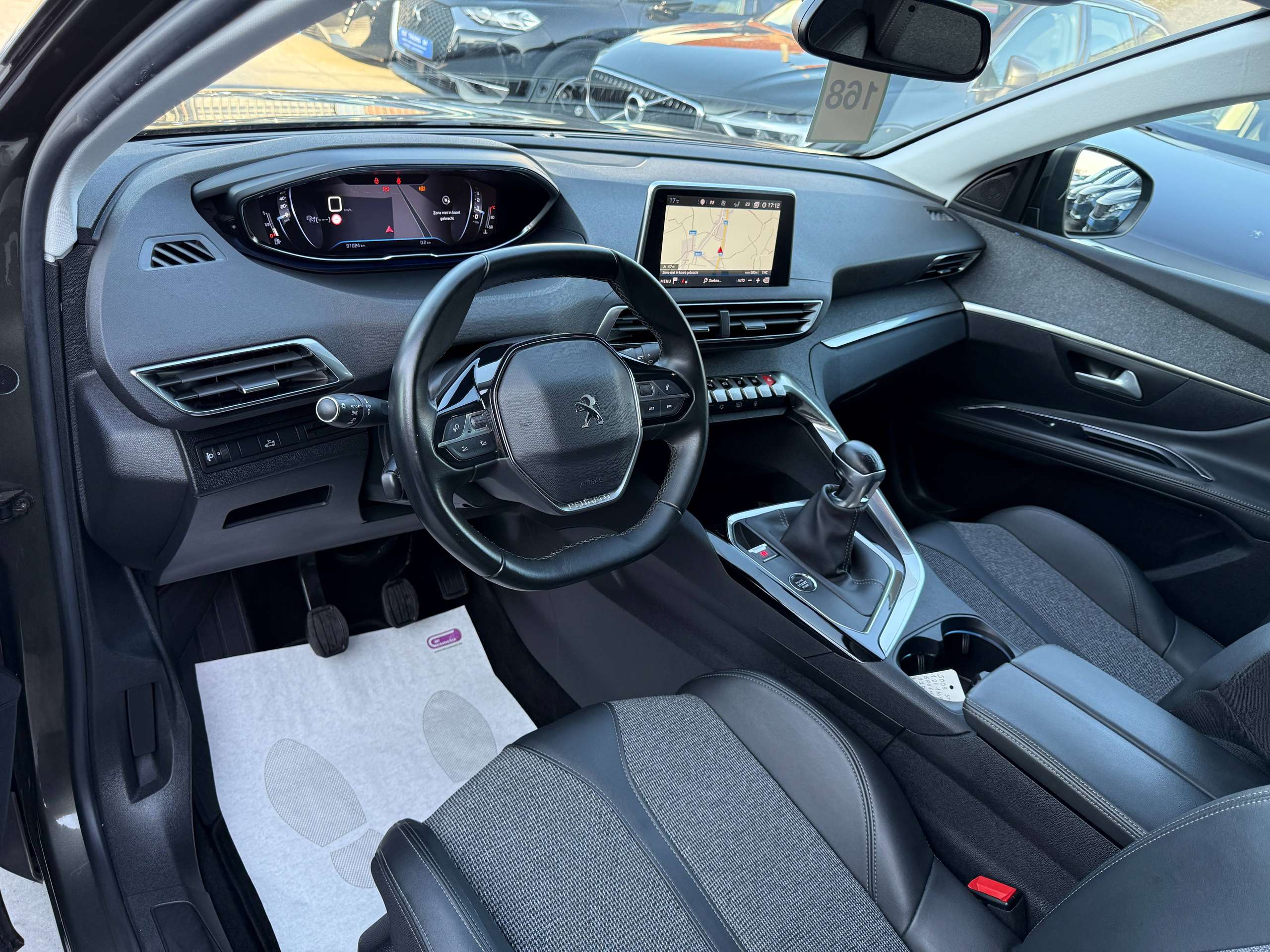 b7b1594c-fe40-462c-aa58-e3298ace2b5a12-peugeot-5008-1-2i-130pk-navigatie-leder-camera-carplay-dab-pdc.jpg