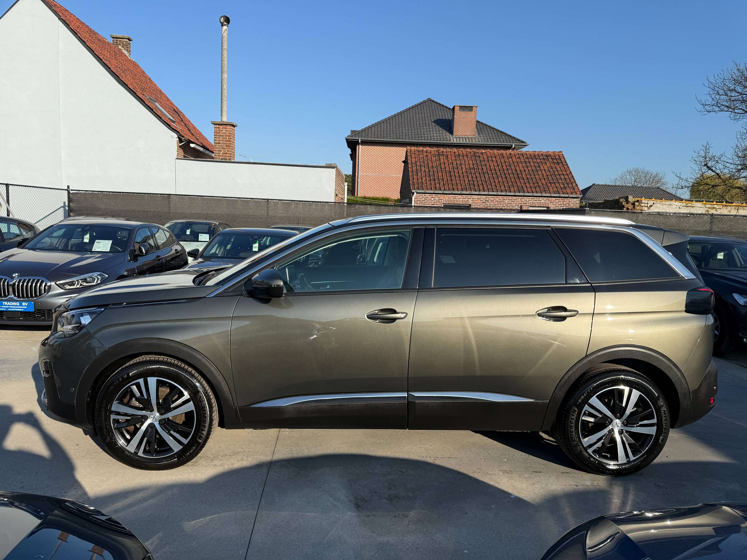 b7b1594c-fe40-462c-aa58-e3298ace2b5a8-peugeot-5008-1-2i-130pk-navigatie-leder-camera-carplay-dab-pdc.jpg