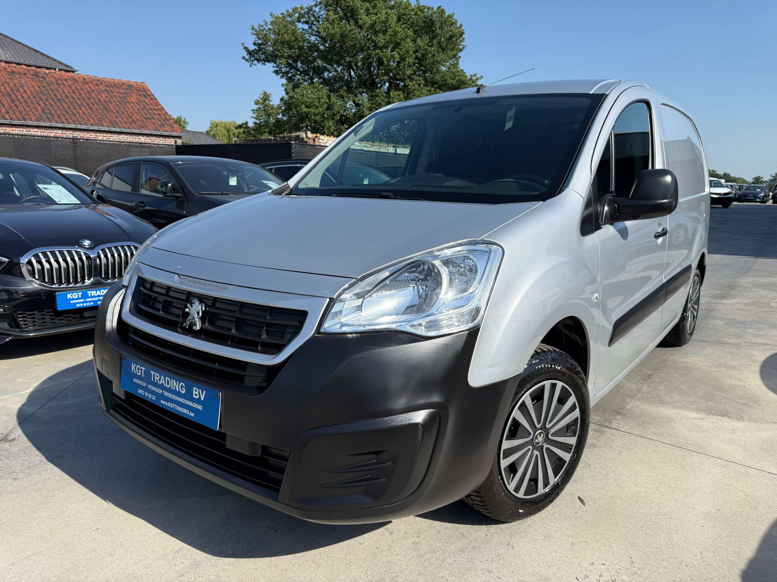 c3aea870-a491-4916-9b28-3c97248cae751-peugeot-partner-1-6-bluehdi-3-zit-parkeersensoren-bluetooth-airco-carpass.jpg