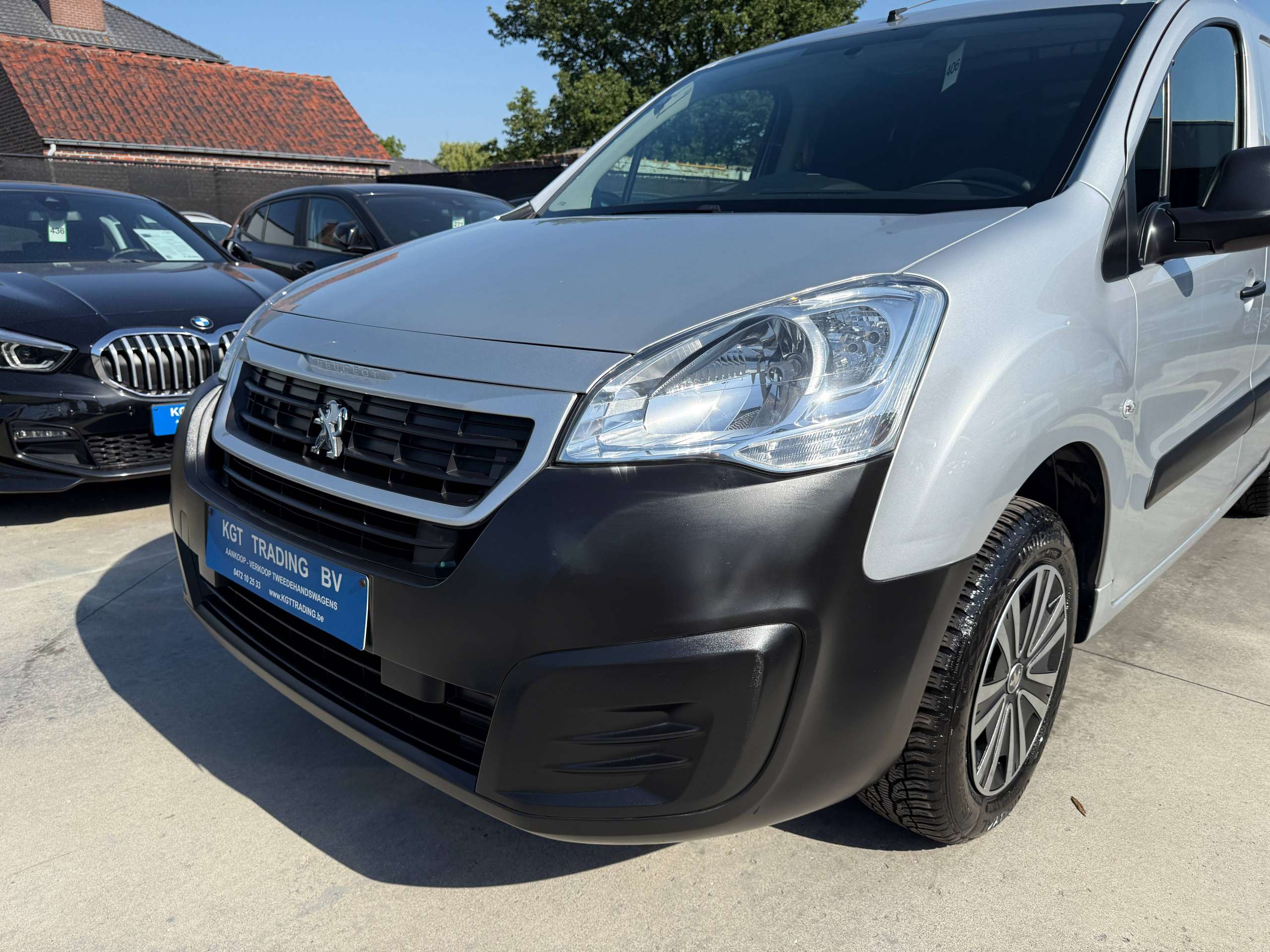 c3aea870-a491-4916-9b28-3c97248cae7510-peugeot-partner-1-6-bluehdi-3-zit-parkeersensoren-bluetooth-airco-carpass.jpg