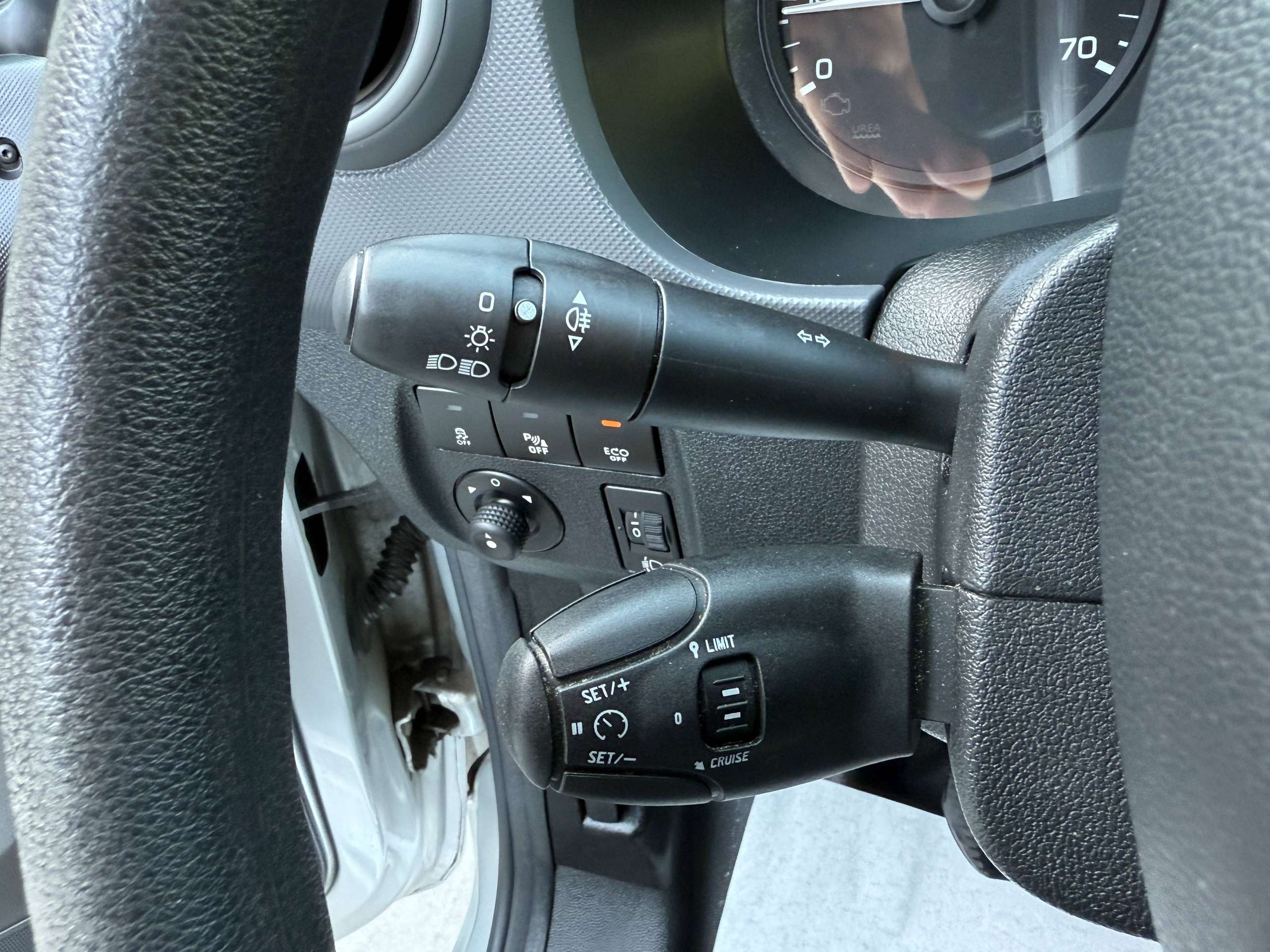 c3aea870-a491-4916-9b28-3c97248cae7517-peugeot-partner-1-6-bluehdi-3-zit-parkeersensoren-bluetooth-airco-carpass.jpg