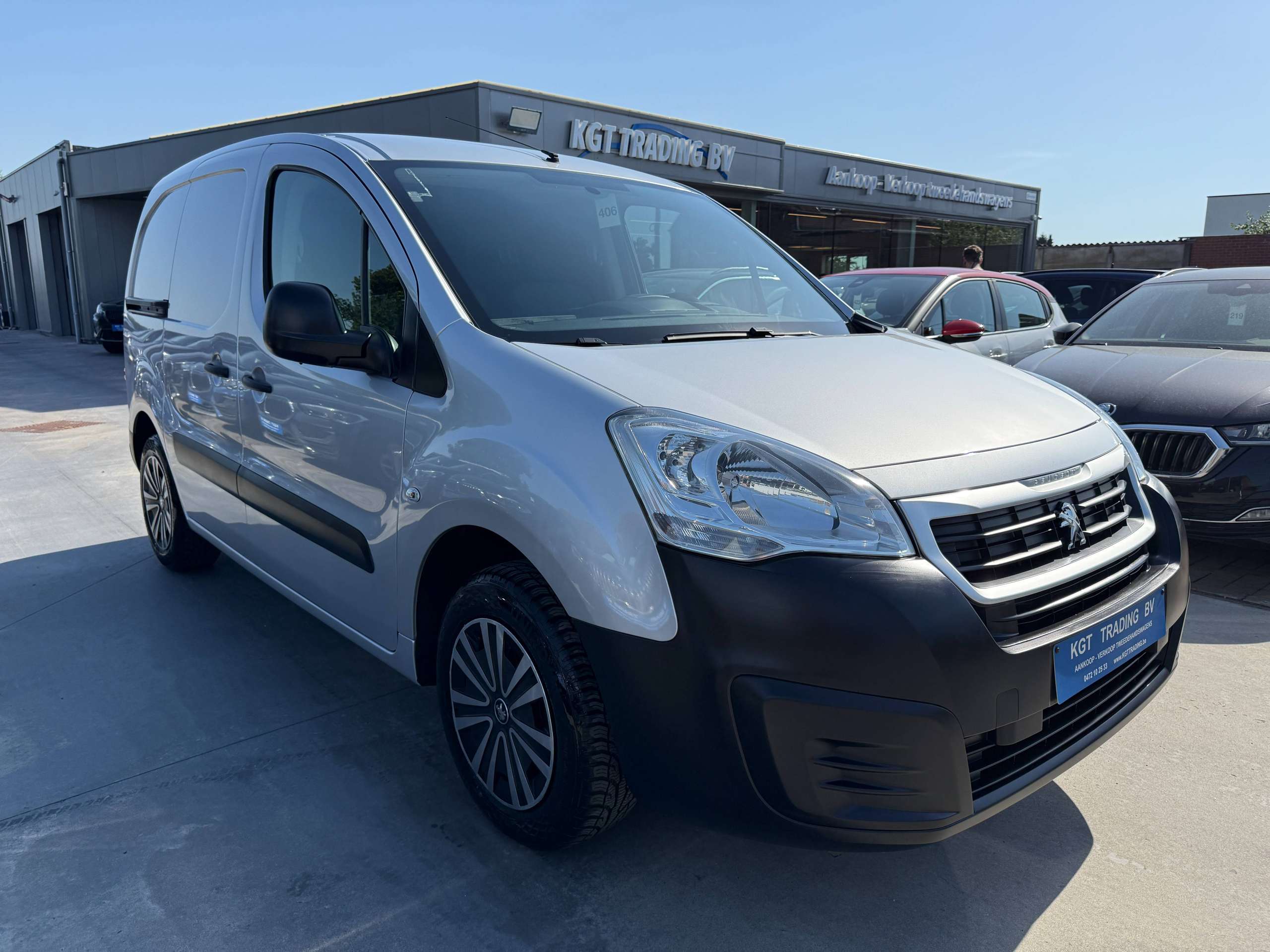 c3aea870-a491-4916-9b28-3c97248cae753-peugeot-partner-1-6-bluehdi-3-zit-parkeersensoren-bluetooth-airco-carpass.jpg