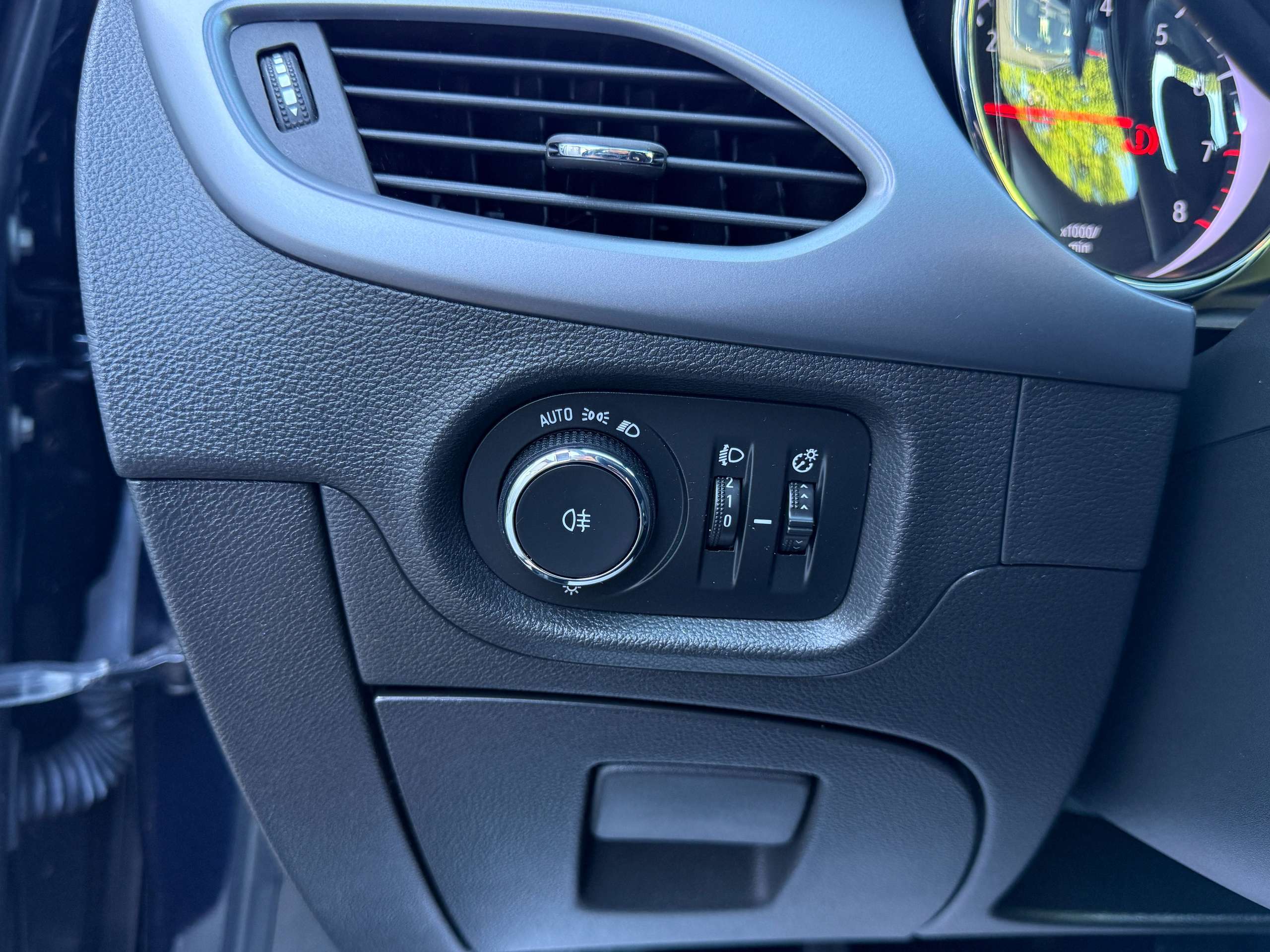 dd787c73-4d68-4092-9956-29271c608b1215-opel-astra-1-0i-105pk-tourer-navigatie-carplay-pdc-bluetooth-alu-carpass.jpg