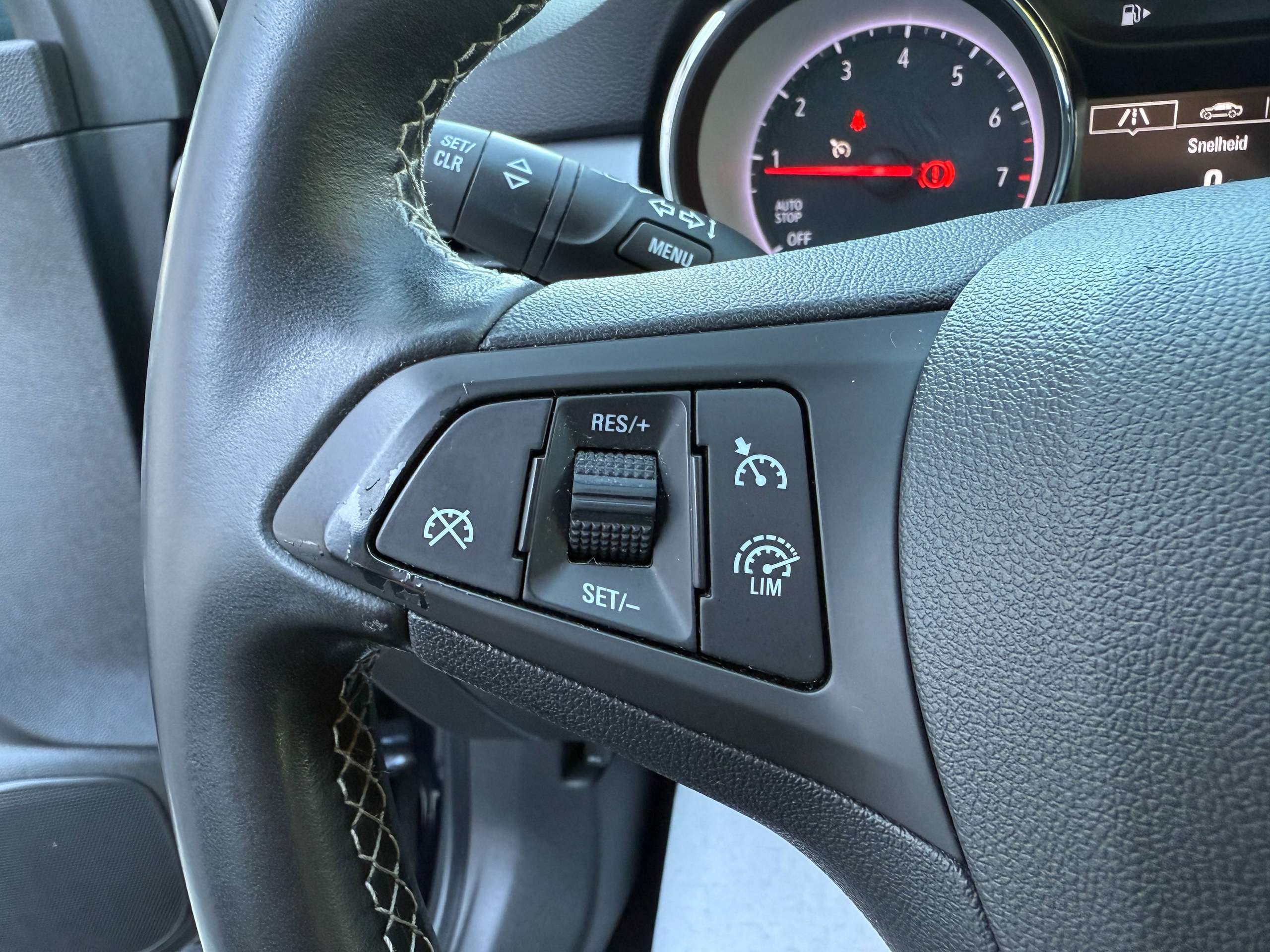dd787c73-4d68-4092-9956-29271c608b1216-opel-astra-1-0i-105pk-tourer-navigatie-carplay-pdc-bluetooth-alu-carpass.jpg