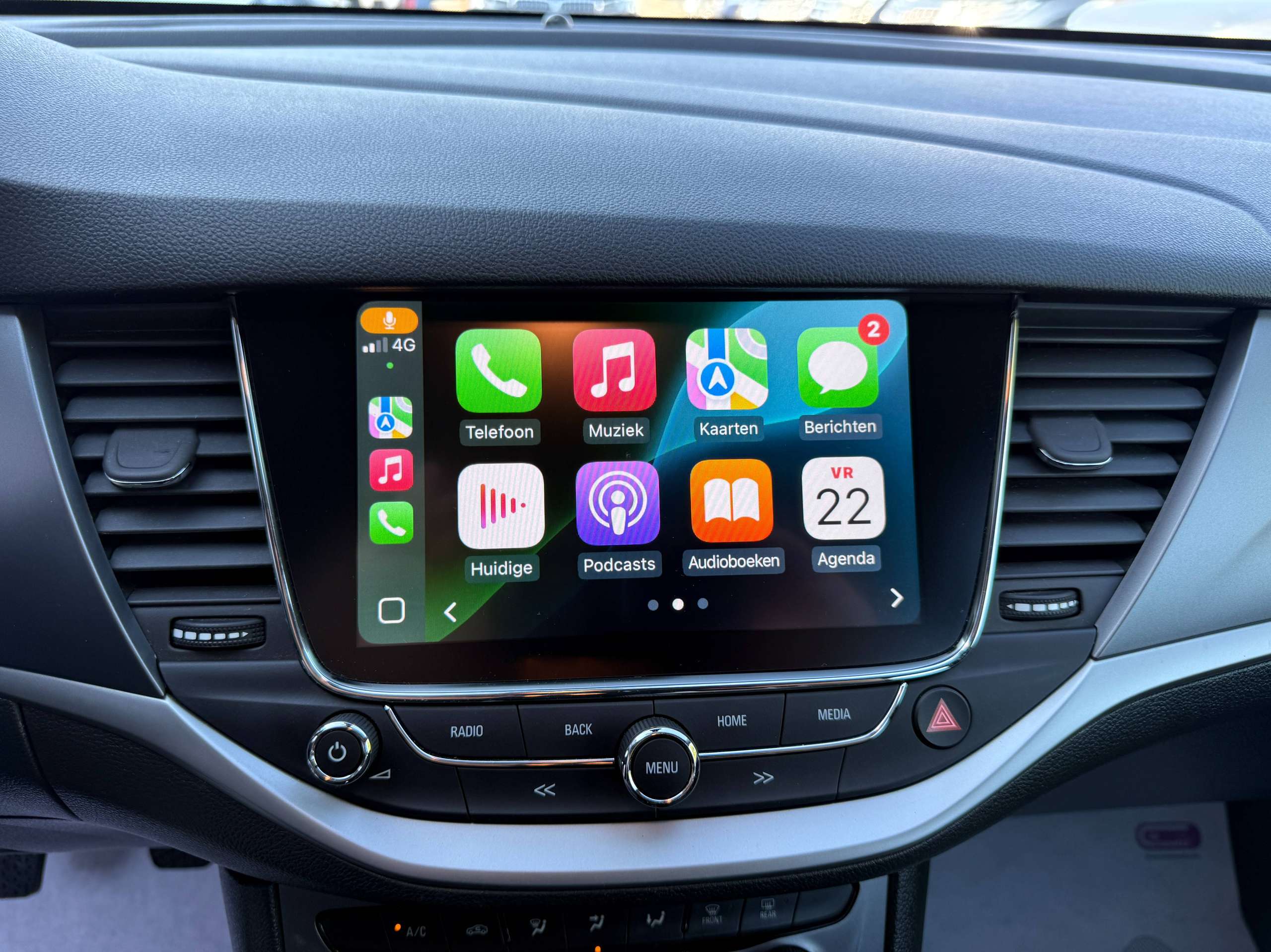 dd787c73-4d68-4092-9956-29271c608b1221-opel-astra-1-0i-105pk-tourer-navigatie-carplay-pdc-bluetooth-alu-carpass.jpg