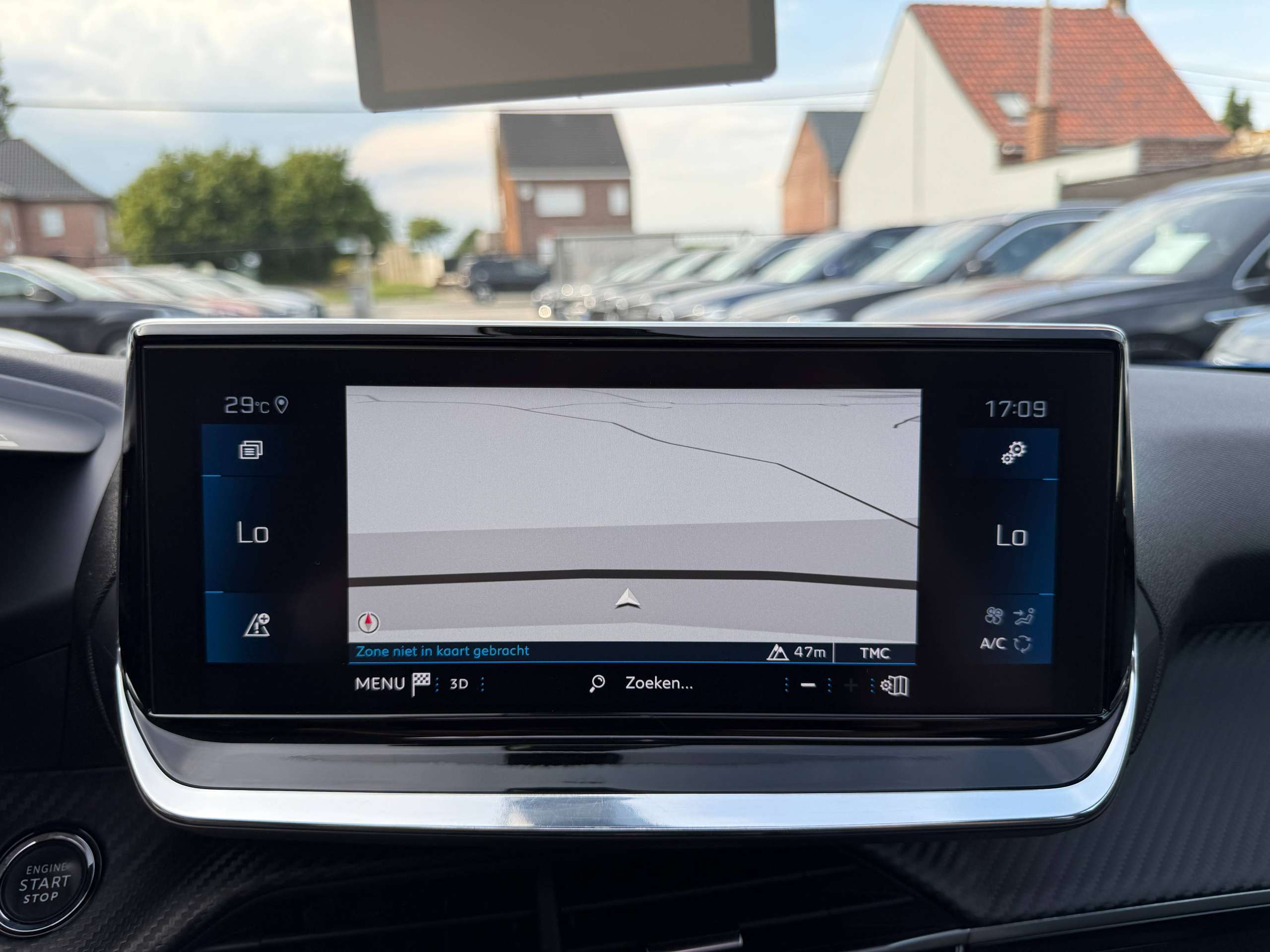 dfa7a58d-3954-45ba-afb2-5600983385e620-peugeot-2008-1-2i-130pk-automaat-opendak-navigatie-leder-virtual-camera-carplay.jpg