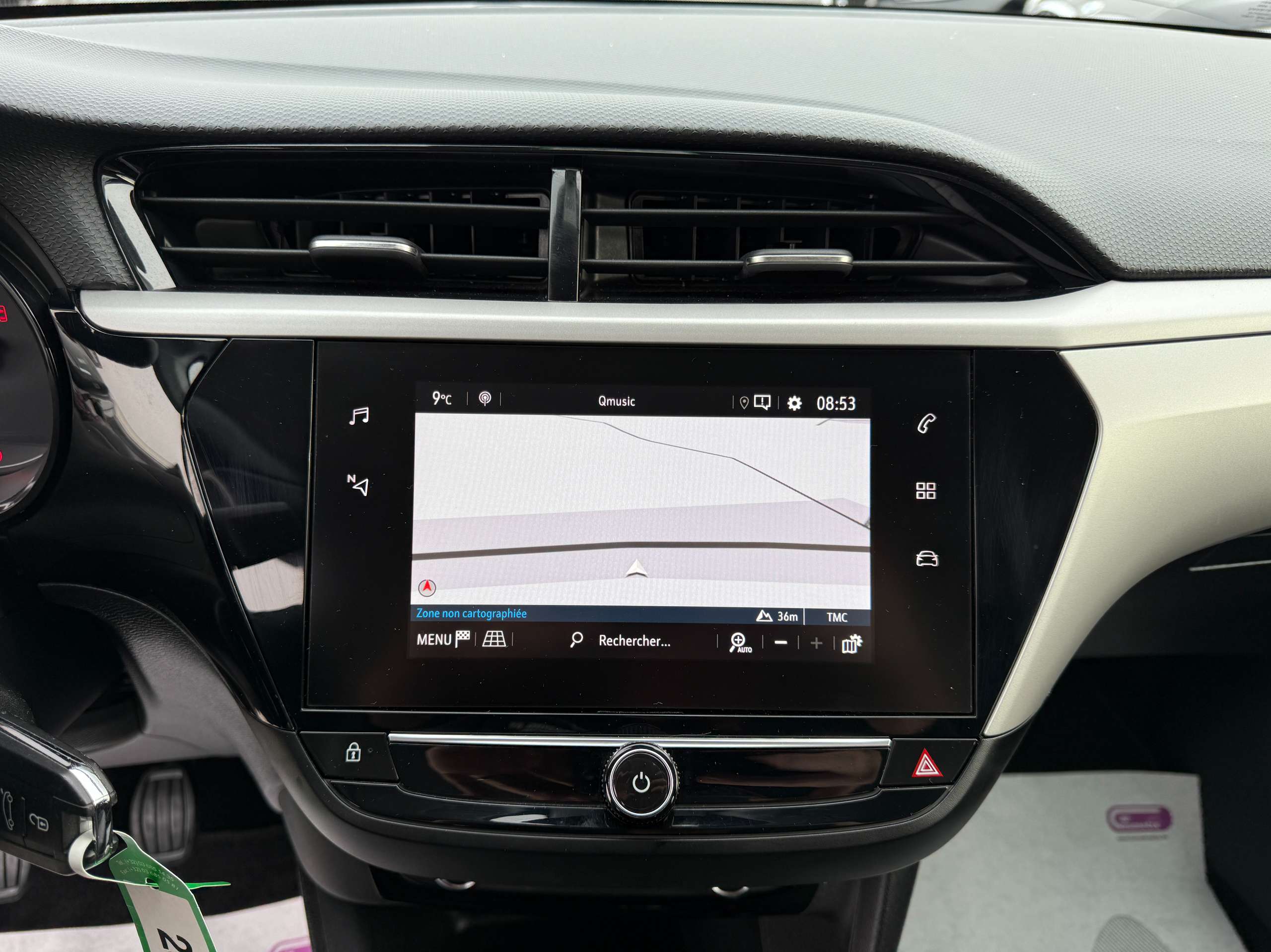 e3304633-bd4b-480b-a37a-04917c9ec03417-opel-corsa-1-2i-navigatie-carplay-camera-bluetooth-pdc-airco.jpg