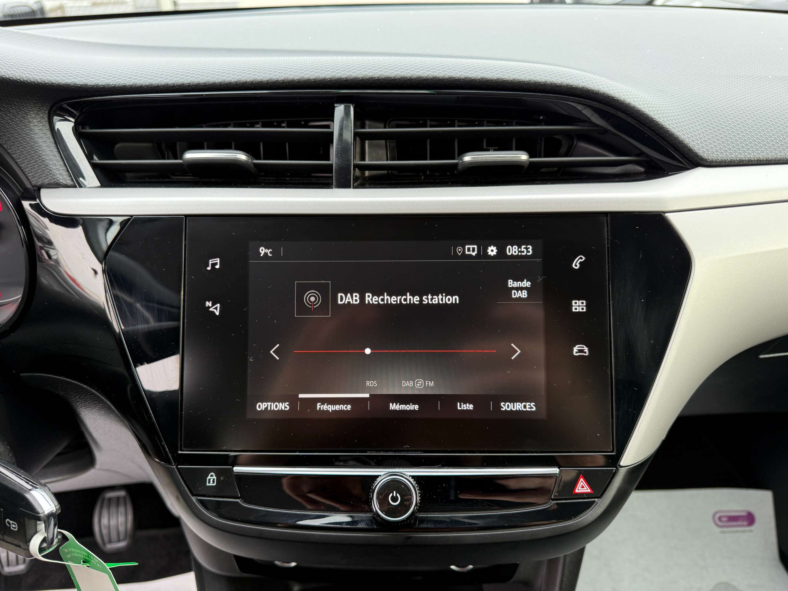 e3304633-bd4b-480b-a37a-04917c9ec03418-opel-corsa-1-2i-navigatie-carplay-camera-bluetooth-pdc-airco.jpg