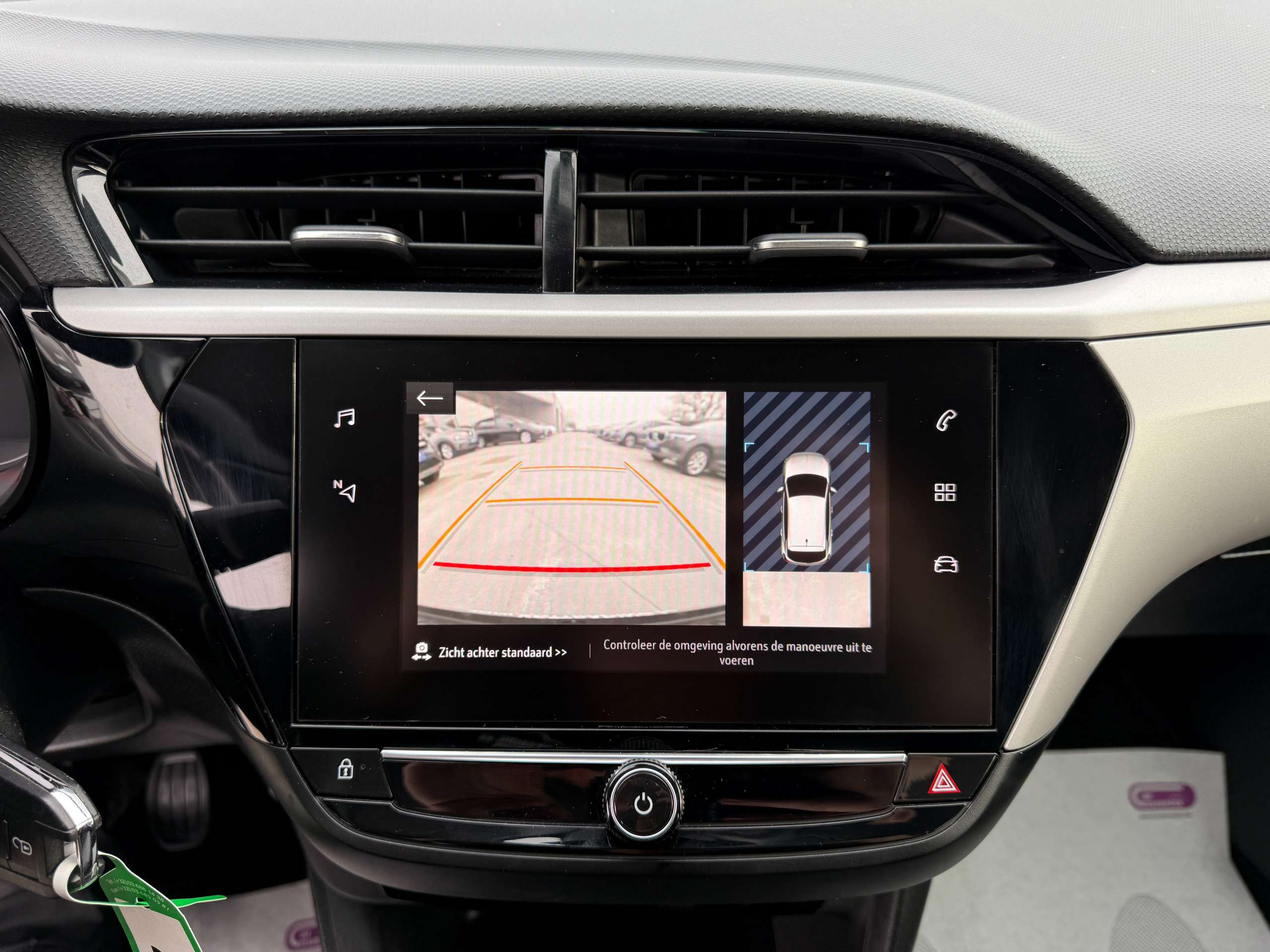 e3304633-bd4b-480b-a37a-04917c9ec03419-opel-corsa-1-2i-navigatie-carplay-camera-bluetooth-pdc-airco.jpg