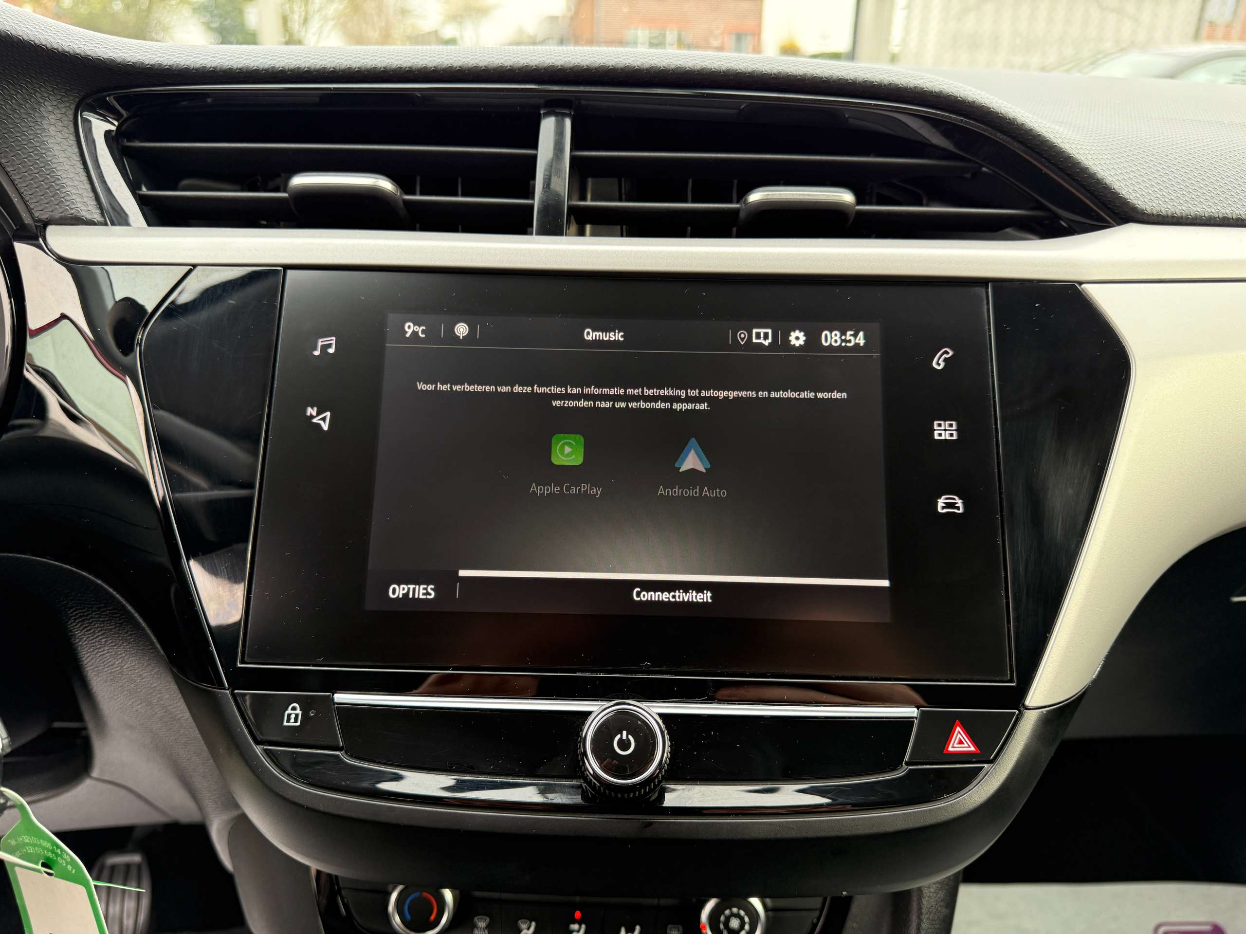 e3304633-bd4b-480b-a37a-04917c9ec03420-opel-corsa-1-2i-navigatie-carplay-camera-bluetooth-pdc-airco.jpg