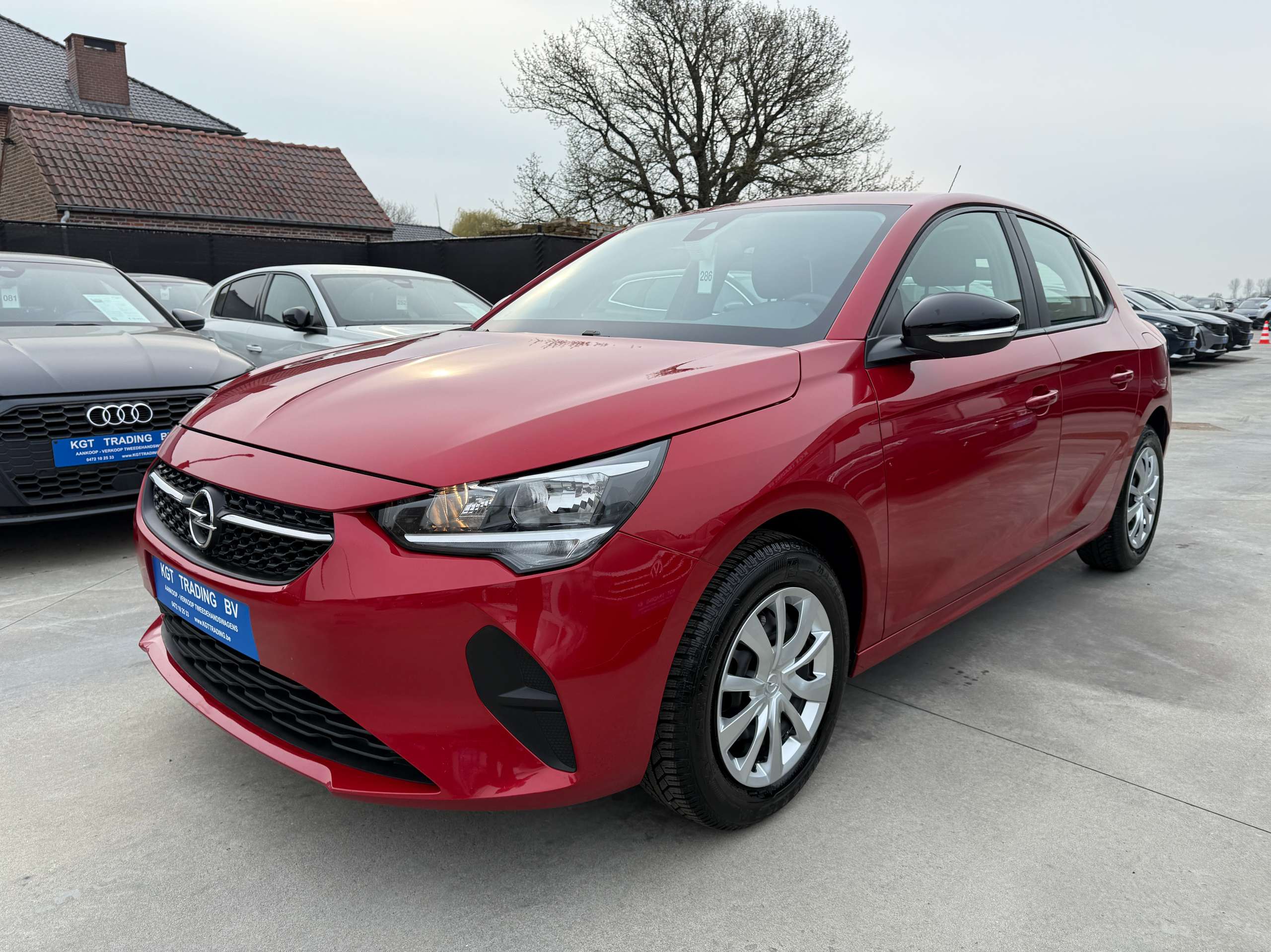 e3304633-bd4b-480b-a37a-04917c9ec0349-opel-corsa-1-2i-navigatie-carplay-camera-bluetooth-pdc-airco.jpg