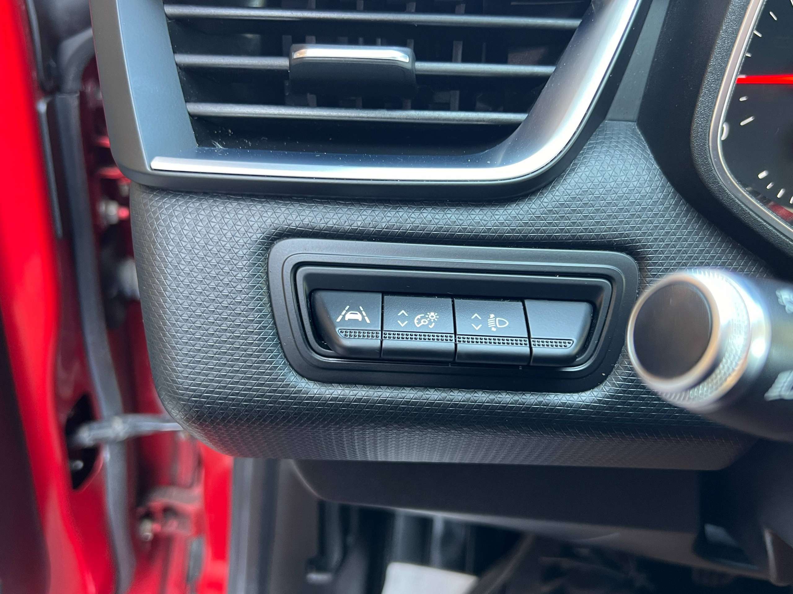 e3ae1144-421d-4af2-9834-f839812afc7421-renault-clio-1-0-tce-navigatie-full-led-dab-carplay-pdc-airco.jpg