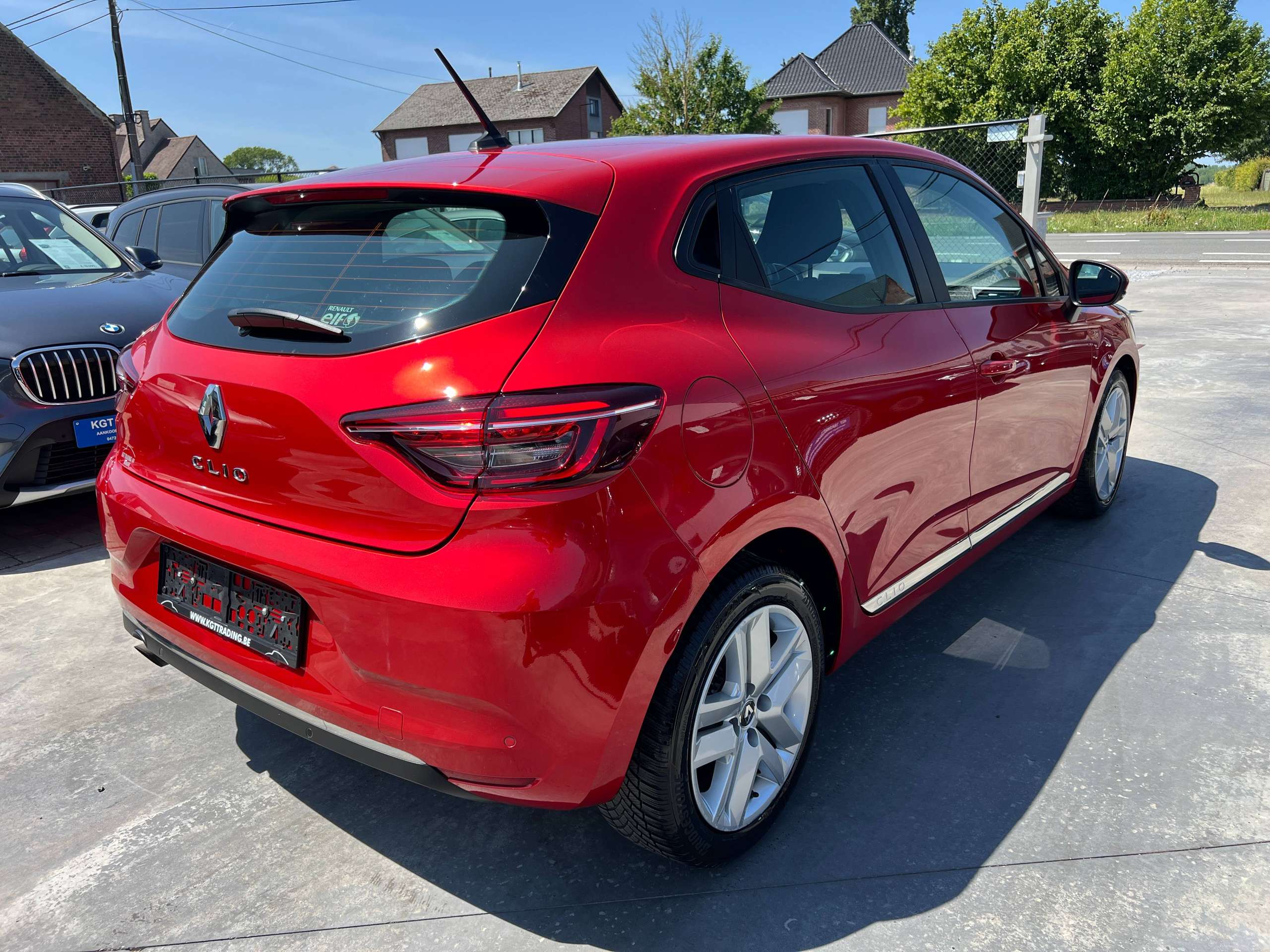 e3ae1144-421d-4af2-9834-f839812afc745-renault-clio-1-0-tce-navigatie-full-led-dab-carplay-pdc-airco.jpg