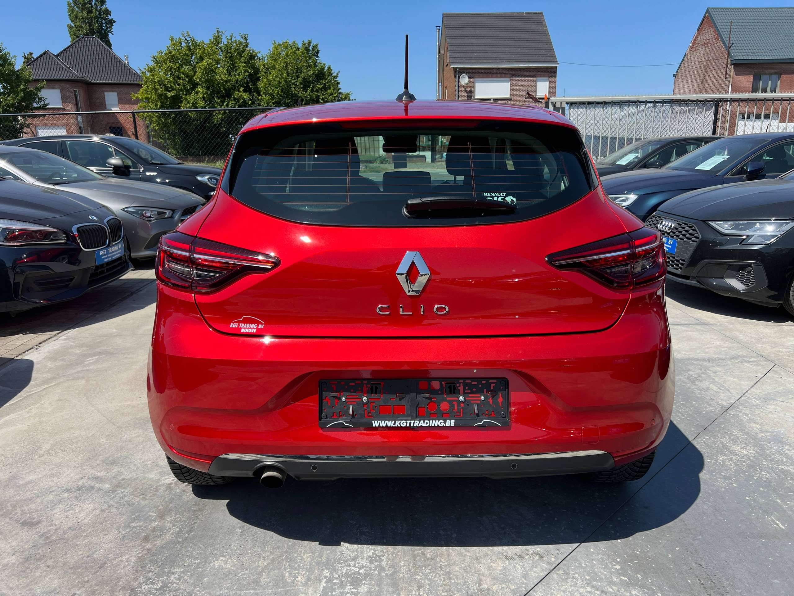 e3ae1144-421d-4af2-9834-f839812afc746-renault-clio-1-0-tce-navigatie-full-led-dab-carplay-pdc-airco.jpg