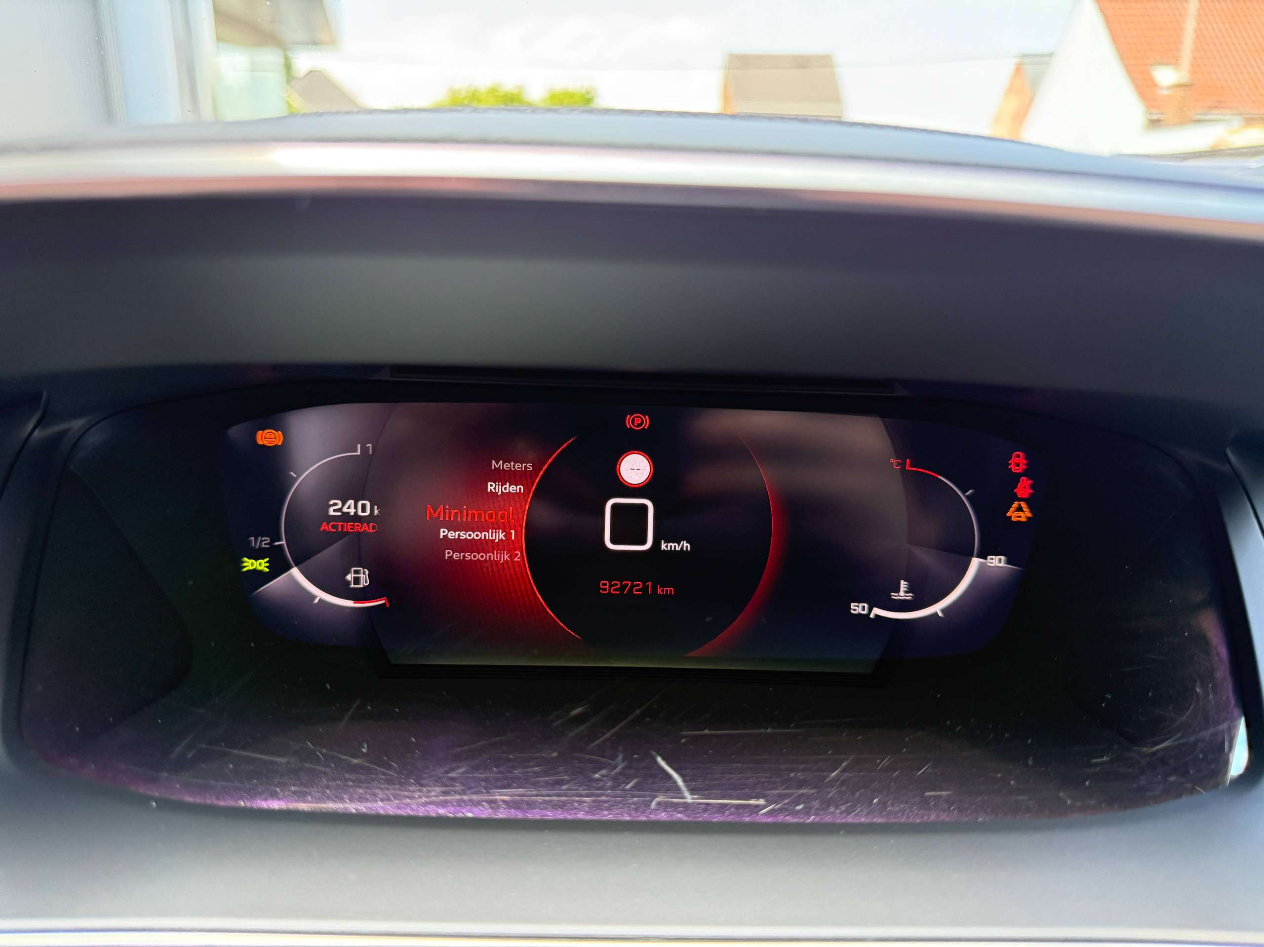 eb64bd93-ae06-48fc-8201-f6031e5645b119-peugeot-208-1-2i-101pk-gt-line-leder-virtual-camera-carplay-pdc-full-led-alu.jpg