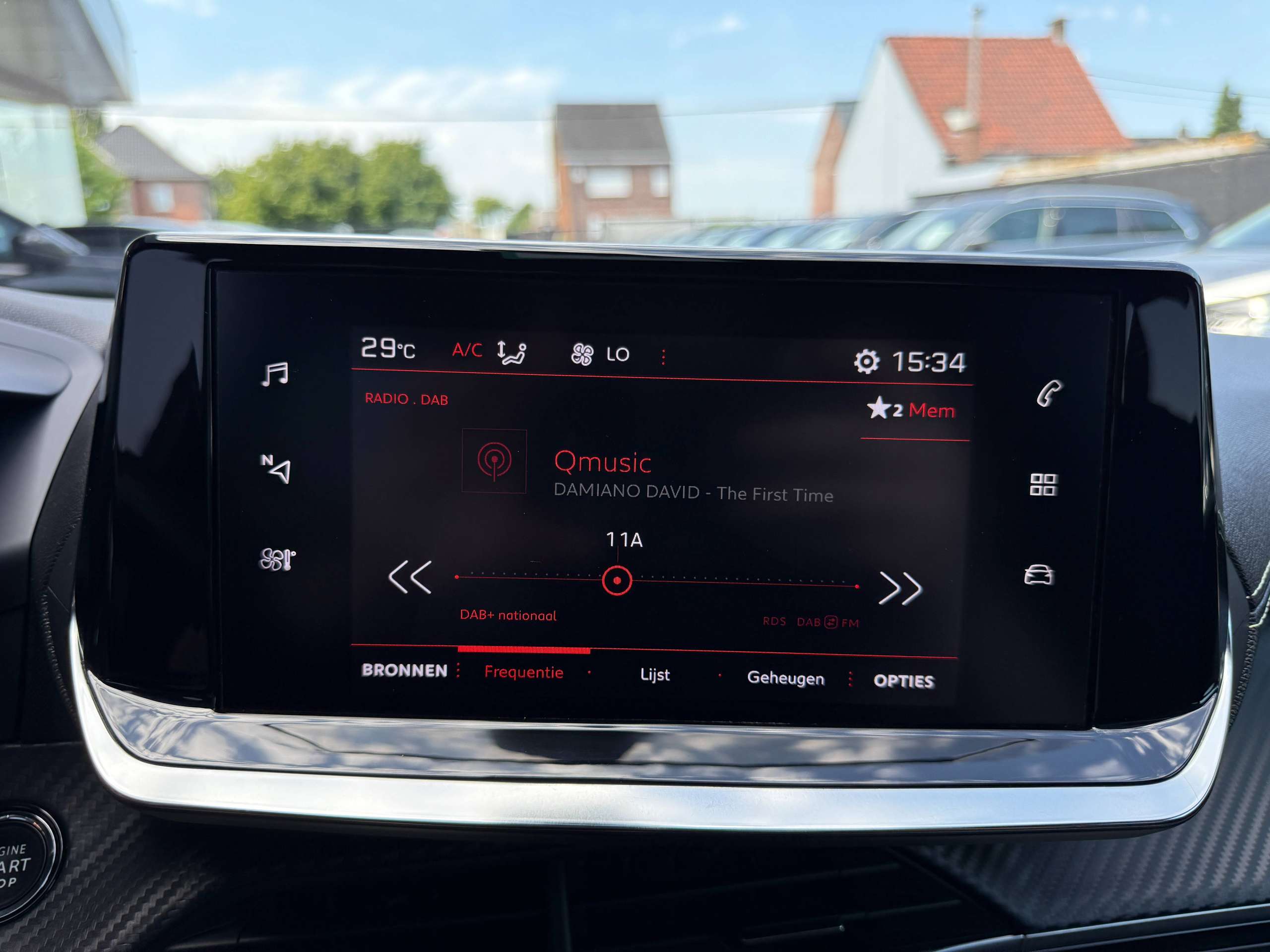 eb64bd93-ae06-48fc-8201-f6031e5645b124-peugeot-208-1-2i-101pk-gt-line-leder-virtual-camera-carplay-pdc-full-led-alu.jpg