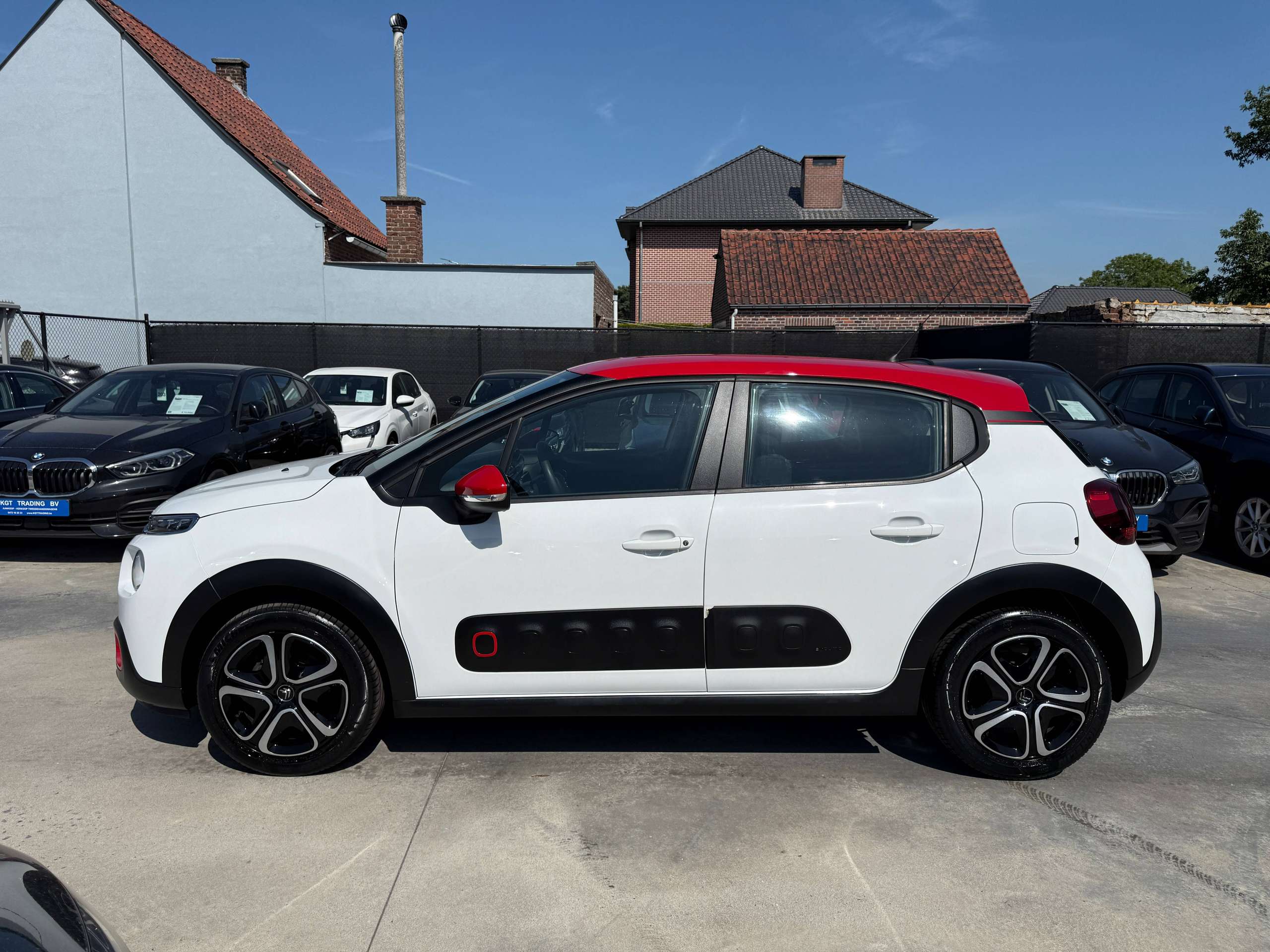 eff3cf91-eedd-44cb-81c7-2a07c7059d5f8-citroen-c3-1-2i-82pk-airbumps-bluetooth-parkeersensoren-airco-carpass.jpg