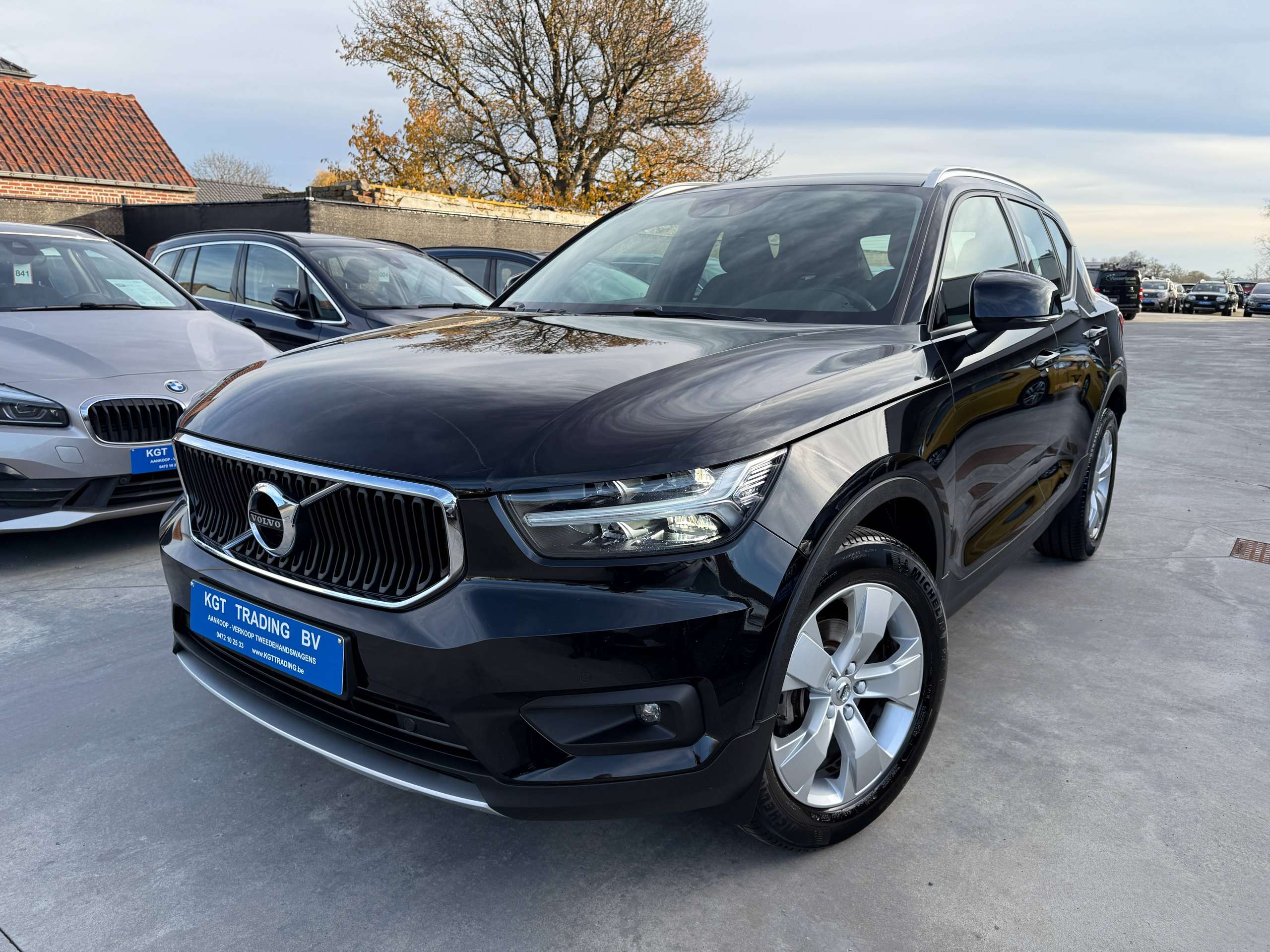 f7c2ce06-7304-449e-a348-ac0695046b321-volvo-xc40-1-5-t2-129pk-navigatie-camera-full-led-carplay-pdc.jpg
