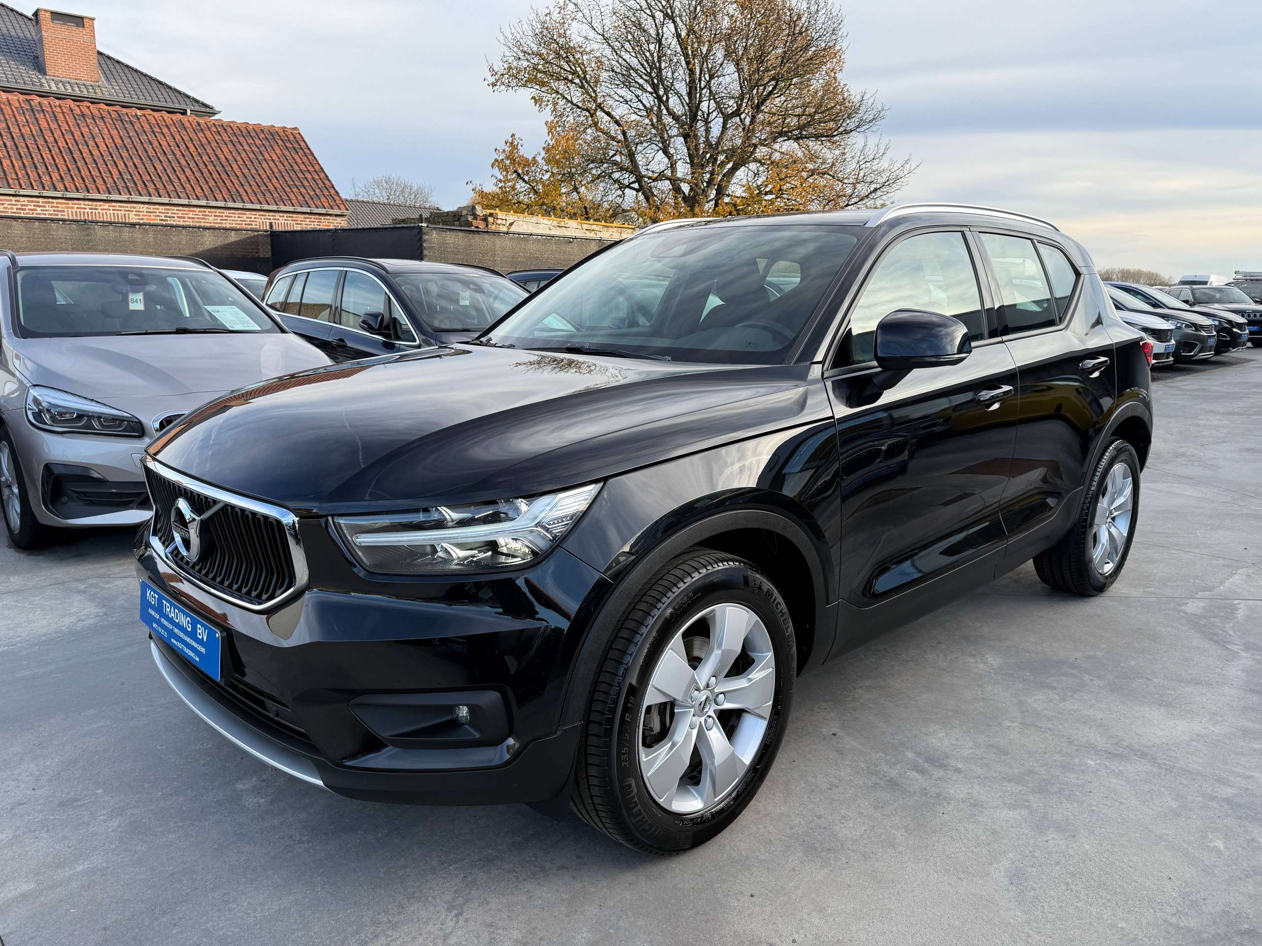 f7c2ce06-7304-449e-a348-ac0695046b329-volvo-xc40-1-5-t2-129pk-navigatie-camera-full-led-carplay-pdc.jpg