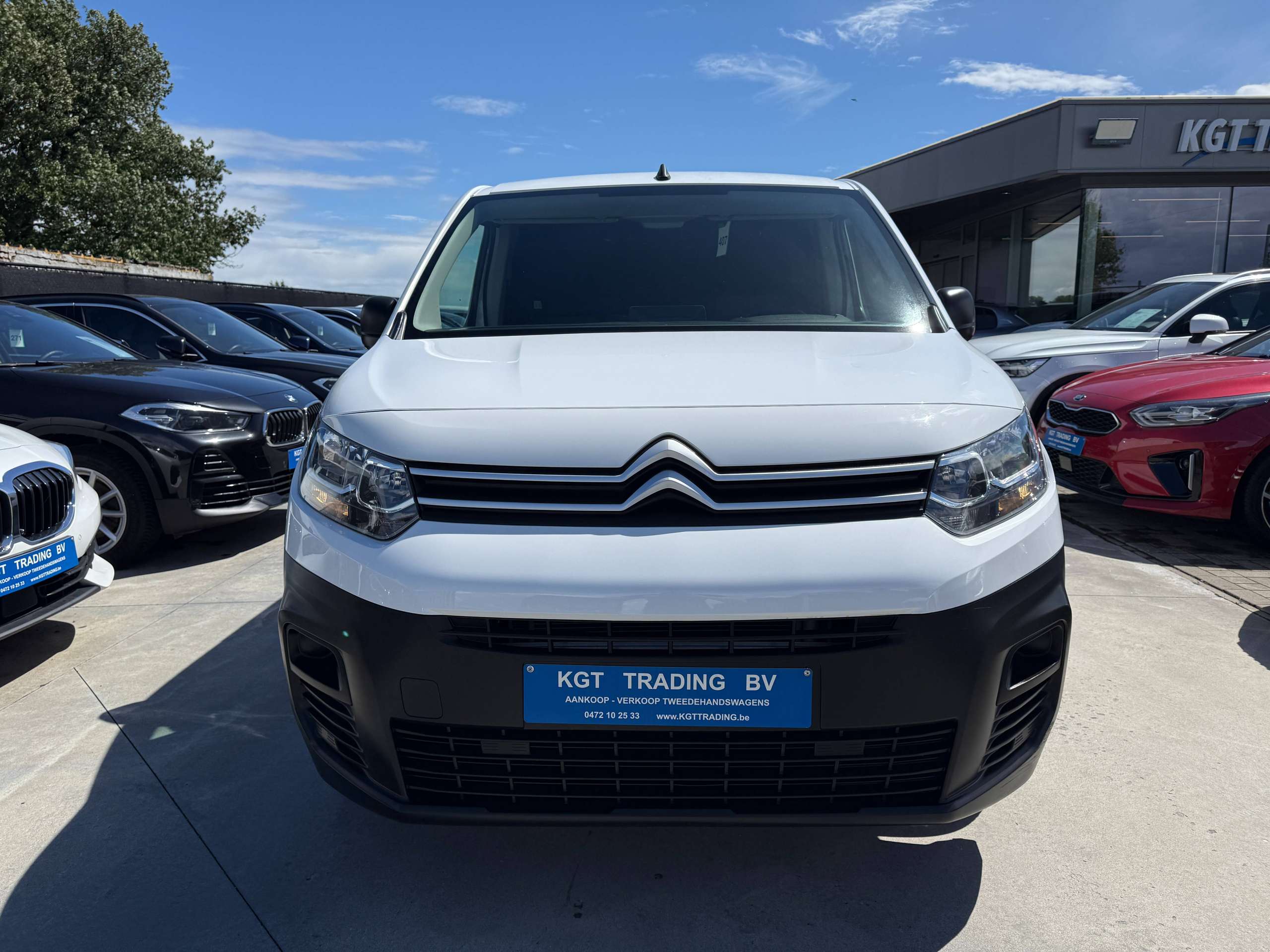 fb51072a-05e7-4d35-bf11-506dfee272112-citroen-berlingo-1-2i-3-zit-lichte-vracht-carplay-pdc-bluetooth-airco.jpg