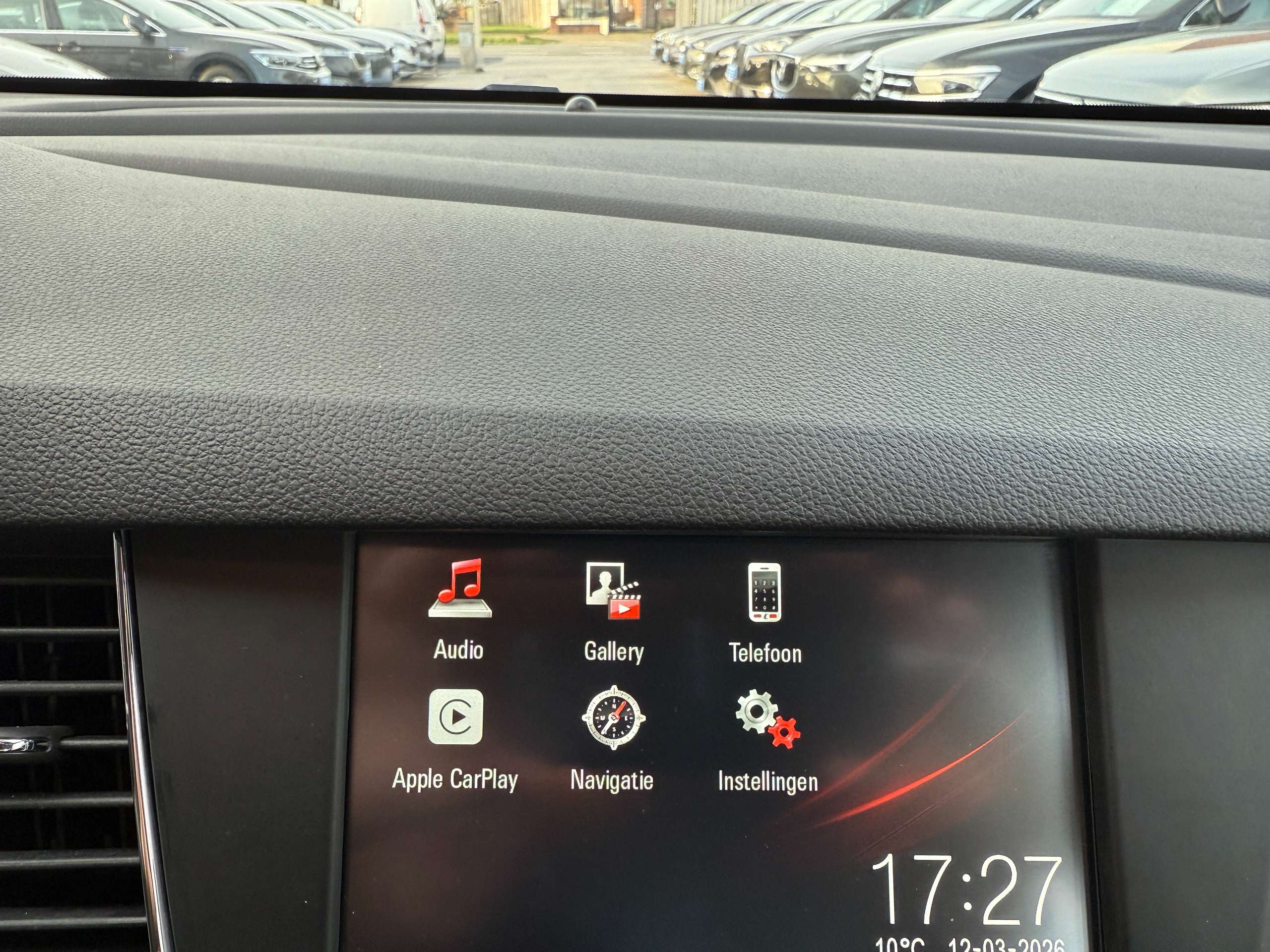 fe10b170-ddf5-45a8-8b8d-4abf096cd01b25-opel-astra-1-2i-tourer-navigatie-carplay-full-led-pdc-alu.jpg