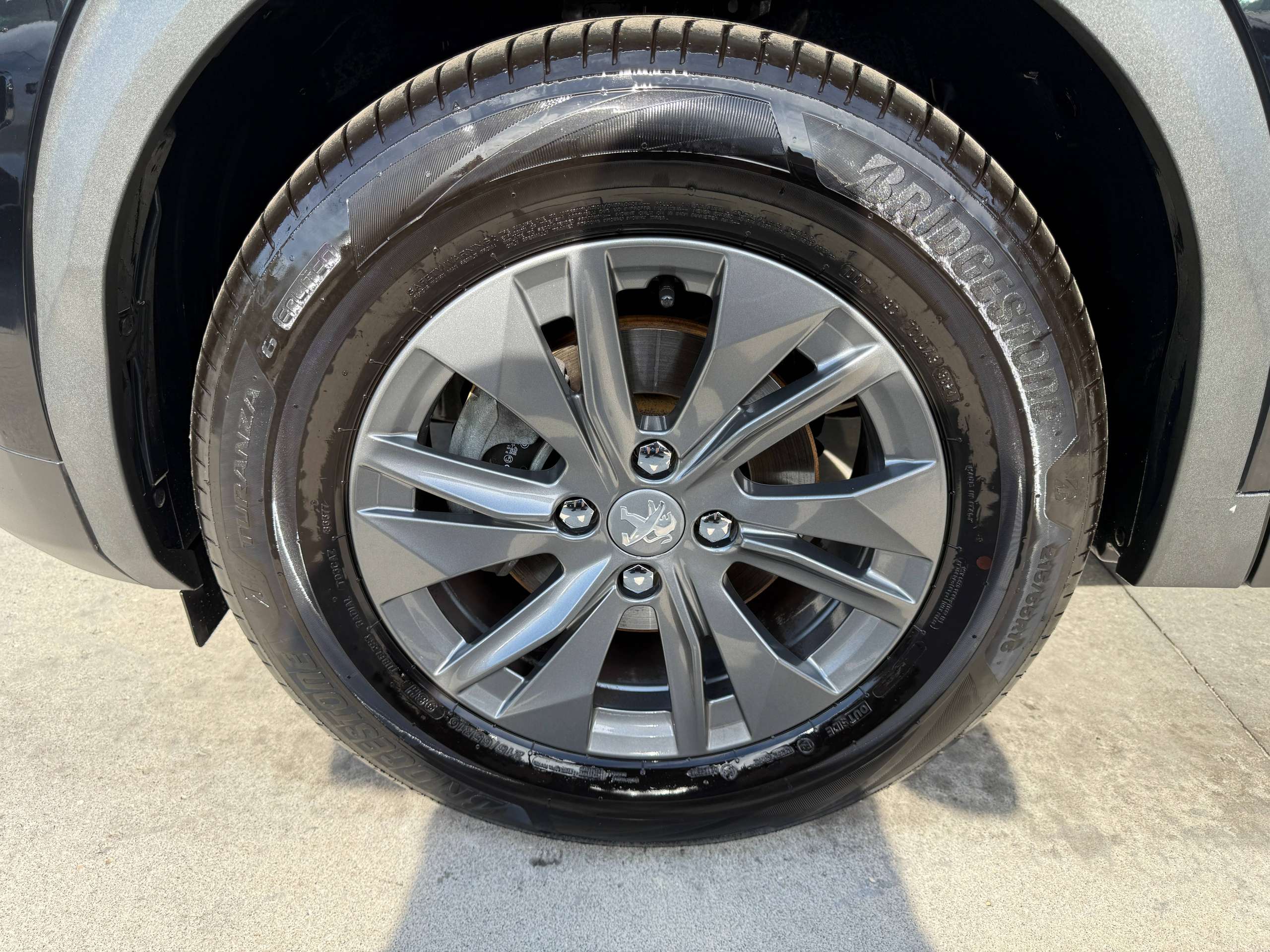 03631577-edec-4a60-86dc-f1f41cc4ebd812-peugeot-2008-1-2i-100pk-carplay-dab-camera-bluetooth-pdc-led-alu-carpass.jpg