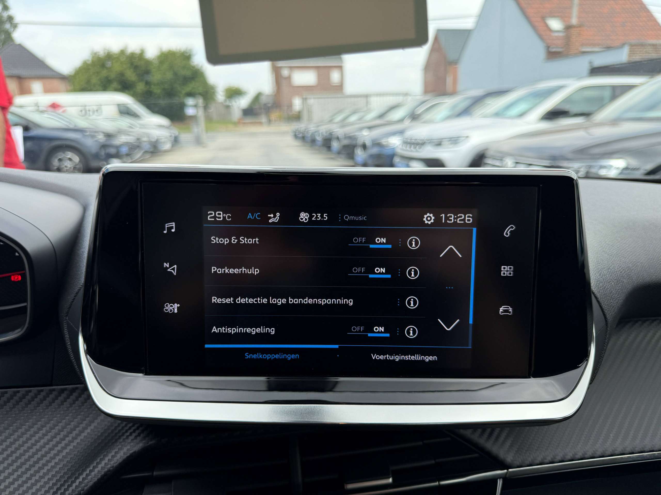 03631577-edec-4a60-86dc-f1f41cc4ebd824-peugeot-2008-1-2i-100pk-carplay-dab-camera-bluetooth-pdc-led-alu-carpass.jpg