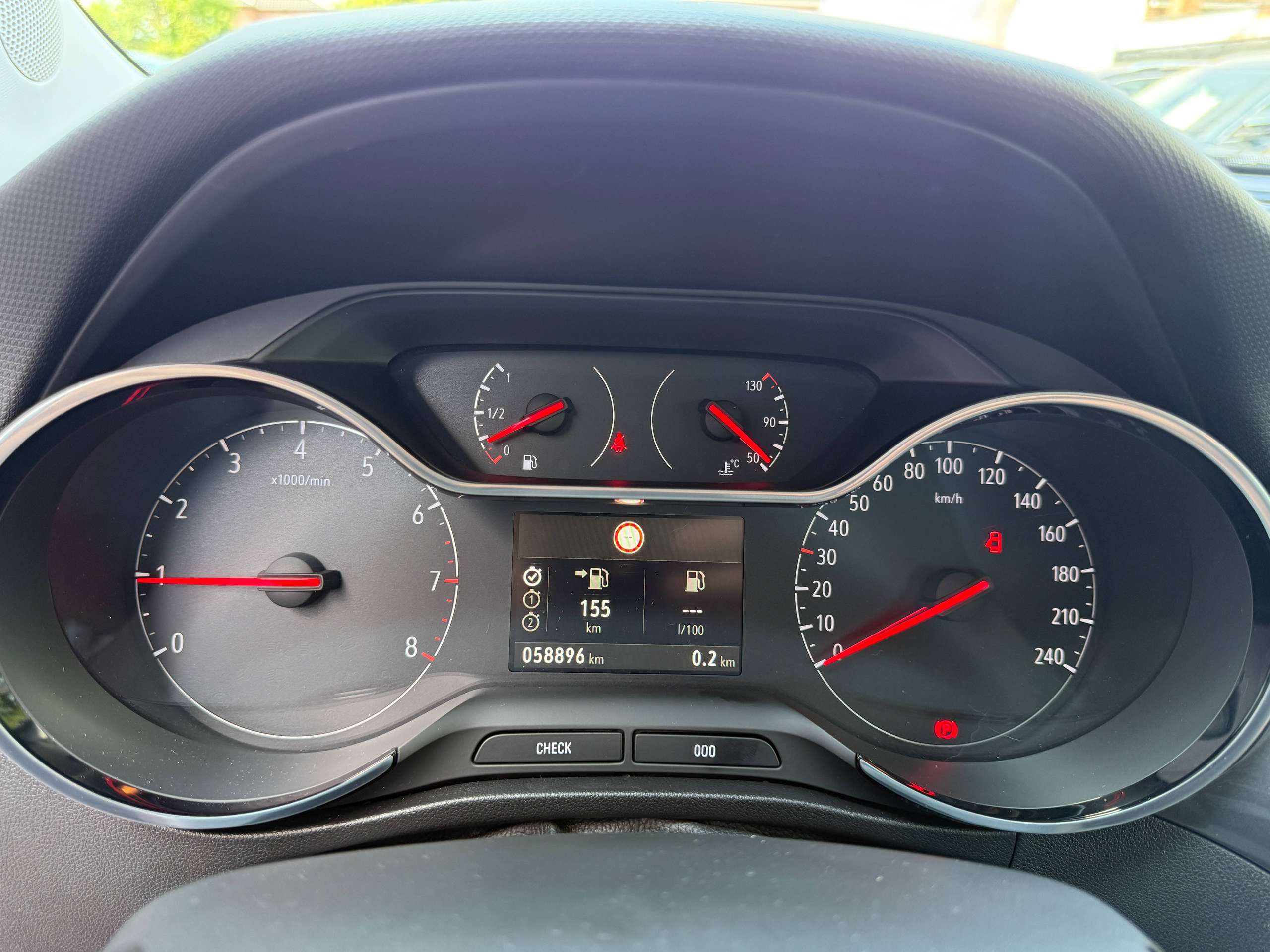 105961f5-329b-414b-80f9-77bb8cbad55919-opel-crossland-1-2i-turbo-110pk-facelift-navigatie-leder-camera-full-led-carplay.jpg