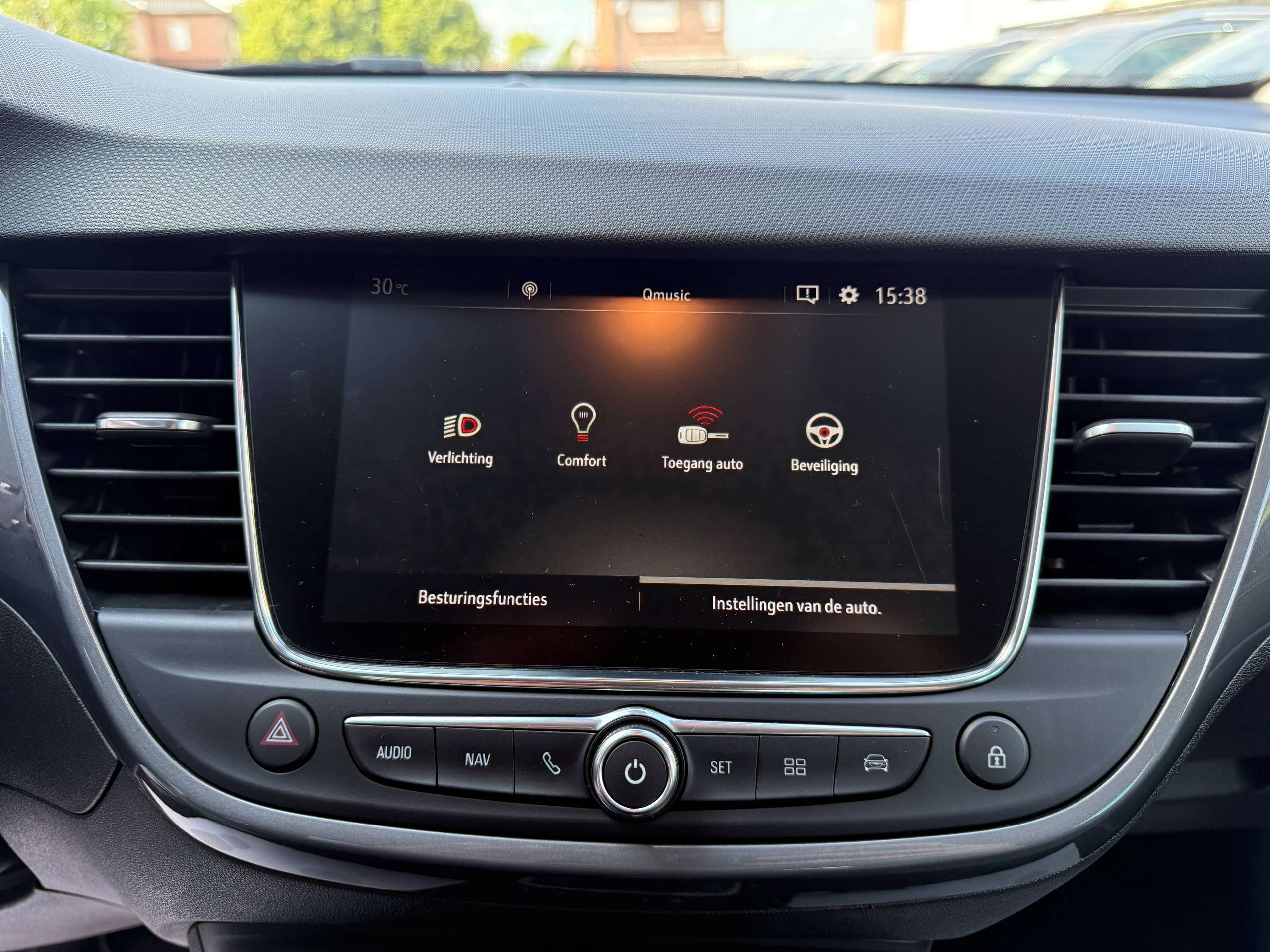 105961f5-329b-414b-80f9-77bb8cbad55924-opel-crossland-1-2i-turbo-110pk-facelift-navigatie-leder-camera-full-led-carplay.jpg