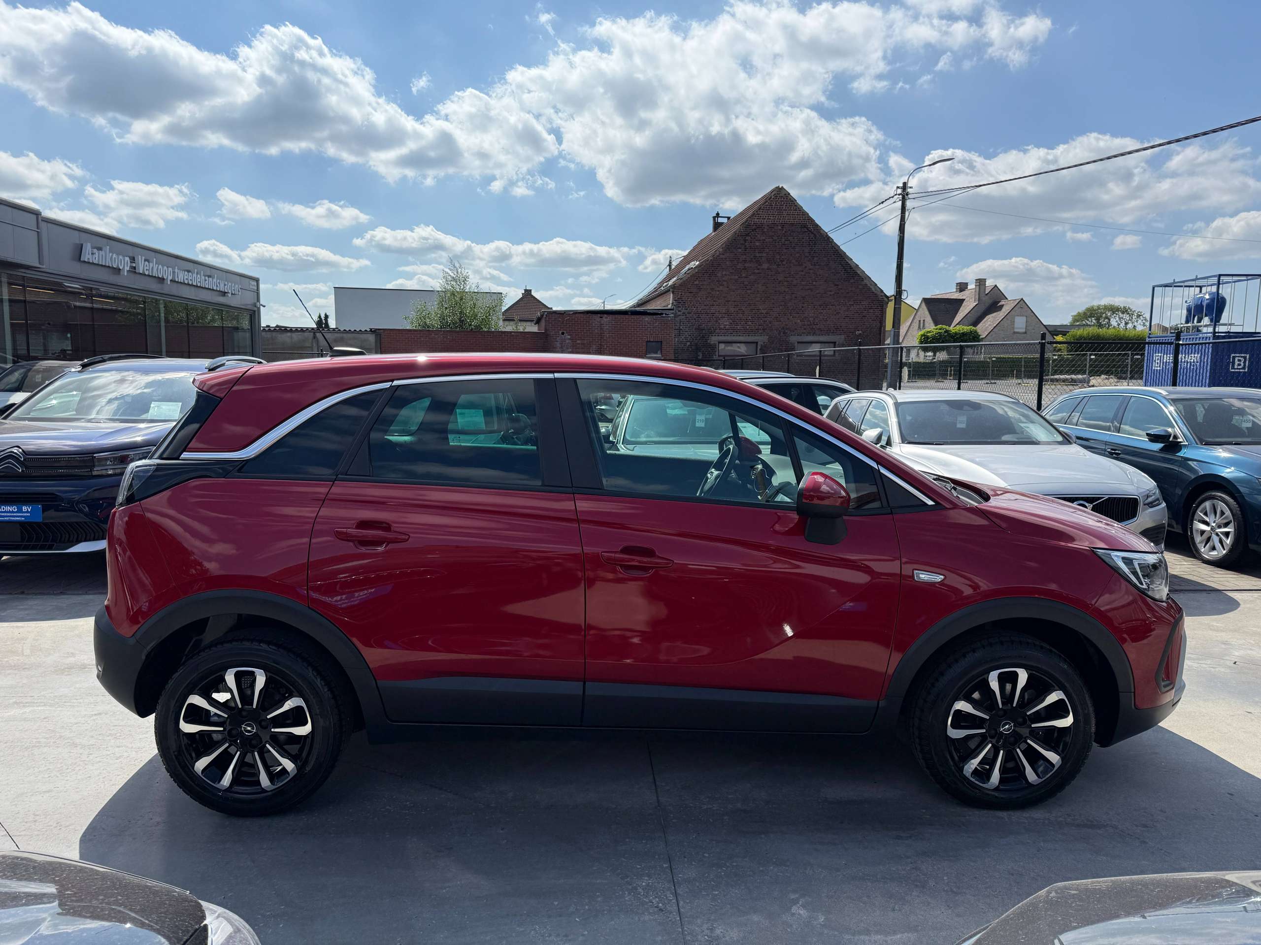 105961f5-329b-414b-80f9-77bb8cbad5594-opel-crossland-1-2i-turbo-110pk-facelift-navigatie-leder-camera-full-led-carplay.jpg