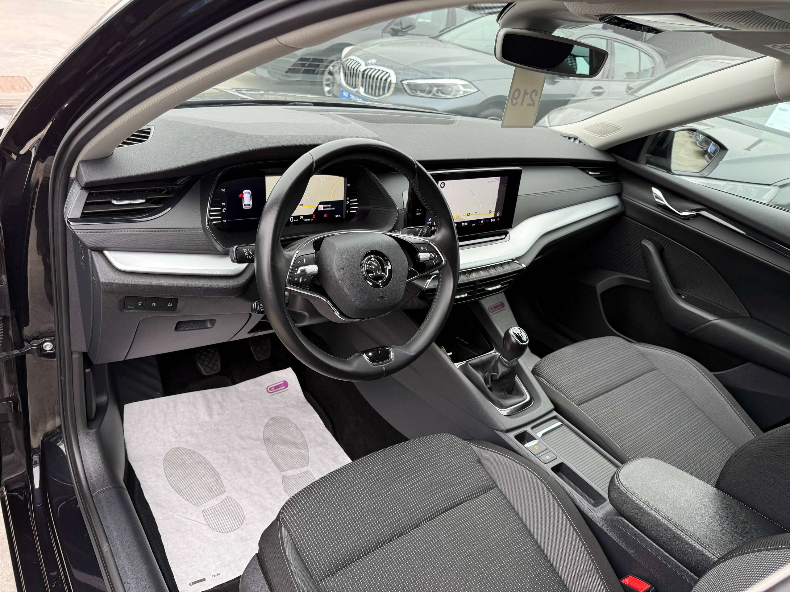 2a0992f4-d063-4c04-b441-5ada773a67a613-skoda-octavia-1-0-tsi-full-led-navi-carplay-dab-adaptieve-cruise.jpg