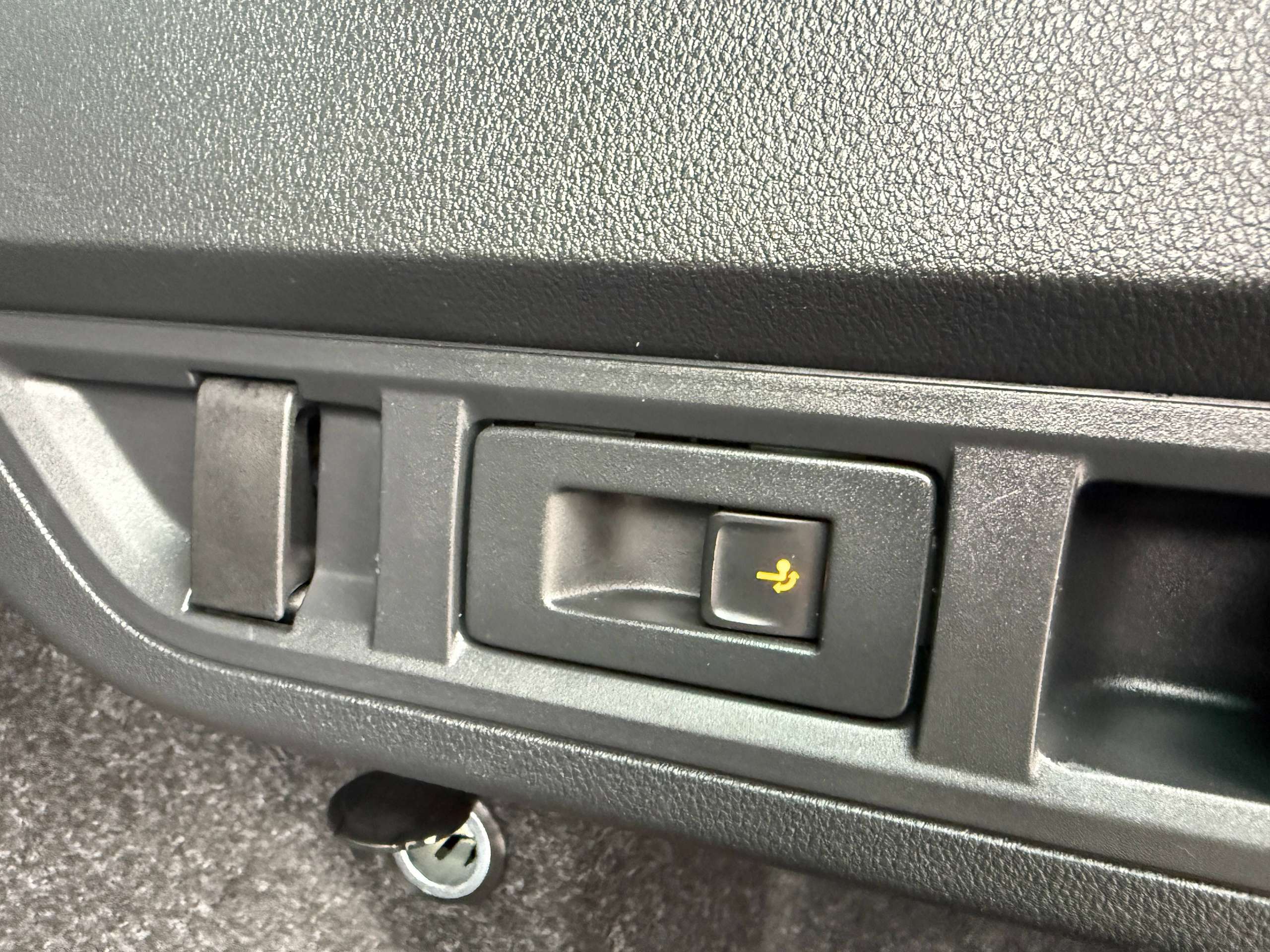 2a0992f4-d063-4c04-b441-5ada773a67a616-skoda-octavia-1-0-tsi-full-led-navi-carplay-dab-adaptieve-cruise.jpg
