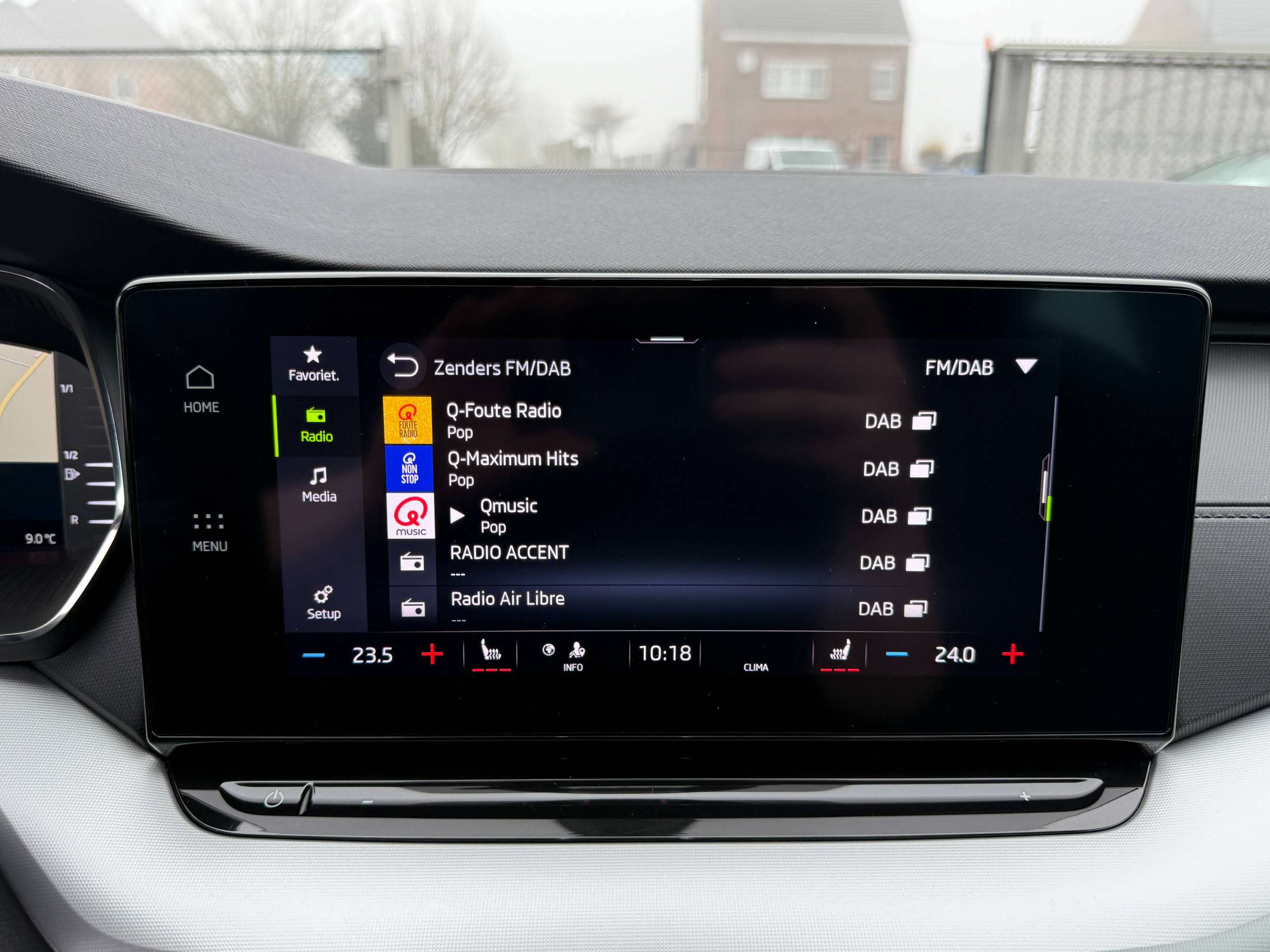 2a0992f4-d063-4c04-b441-5ada773a67a628-skoda-octavia-1-0-tsi-full-led-navi-carplay-dab-adaptieve-cruise.jpg