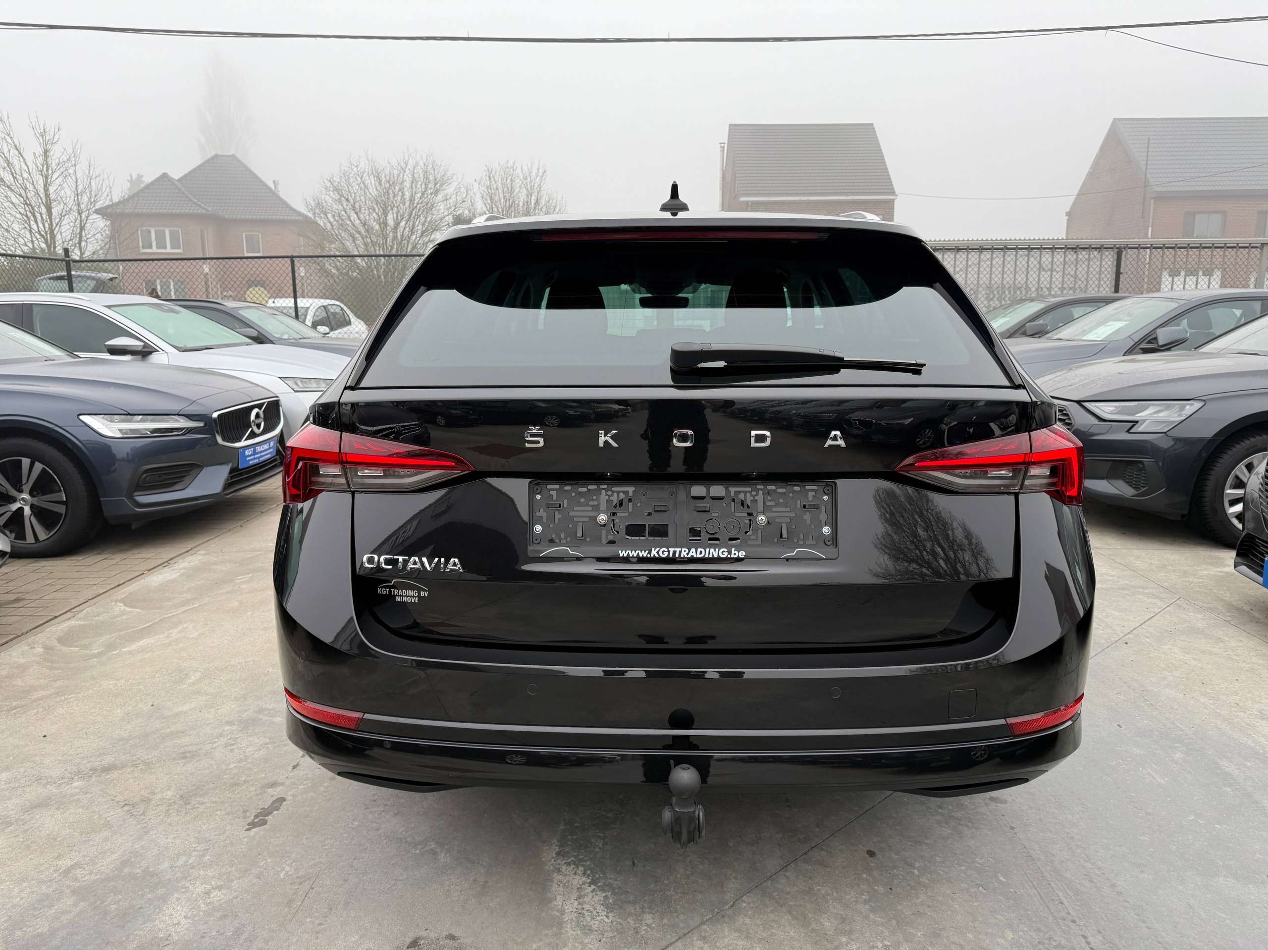 2a0992f4-d063-4c04-b441-5ada773a67a66-skoda-octavia-1-0-tsi-full-led-navi-carplay-dab-adaptieve-cruise.jpg