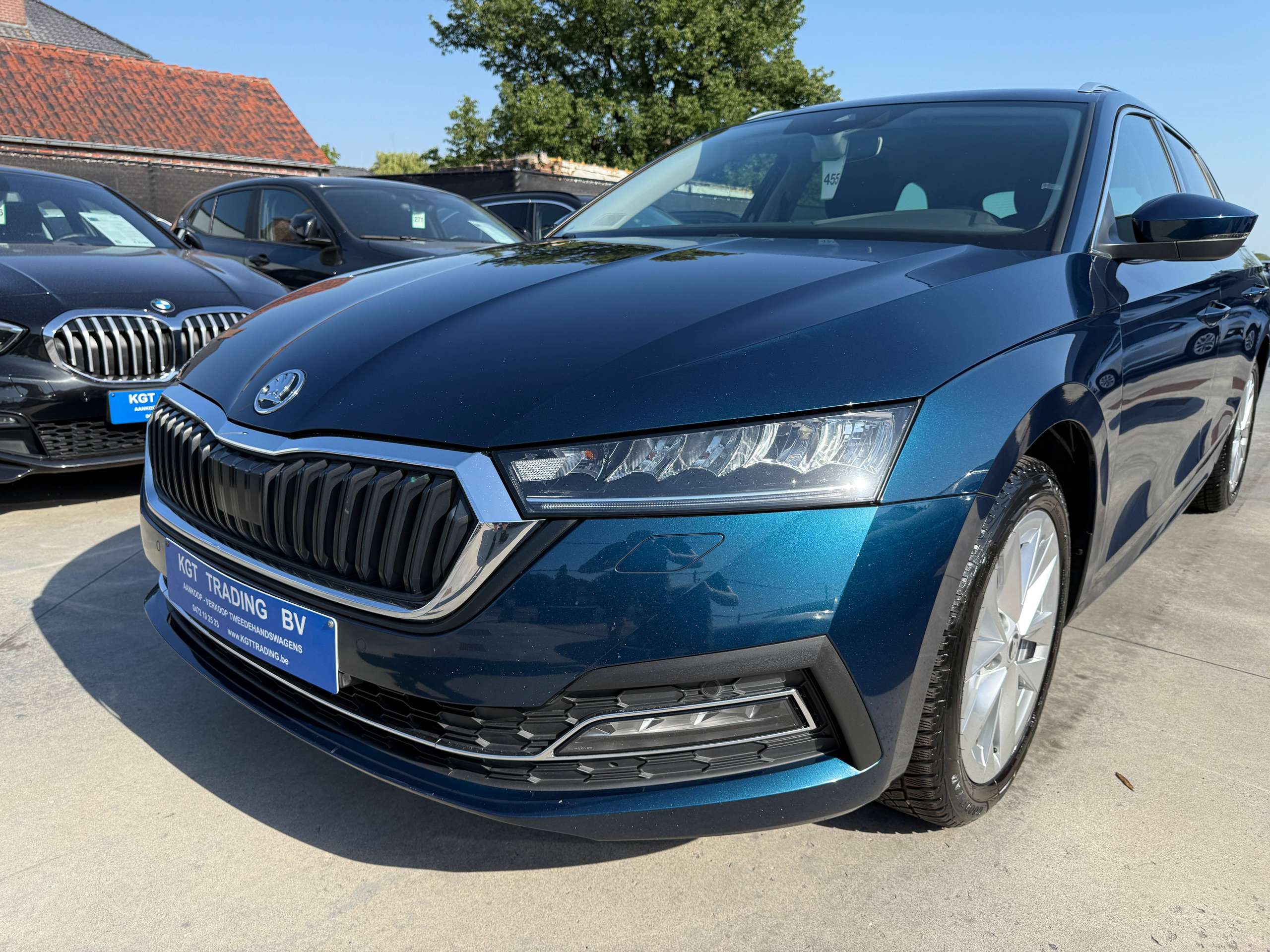 2df98772-b761-4648-991a-797dae47593310-skoda-octavia-1-0-tsi-dsg-automaat-break-navigatie-full-led-carplay-dab-bluetooth.jpg