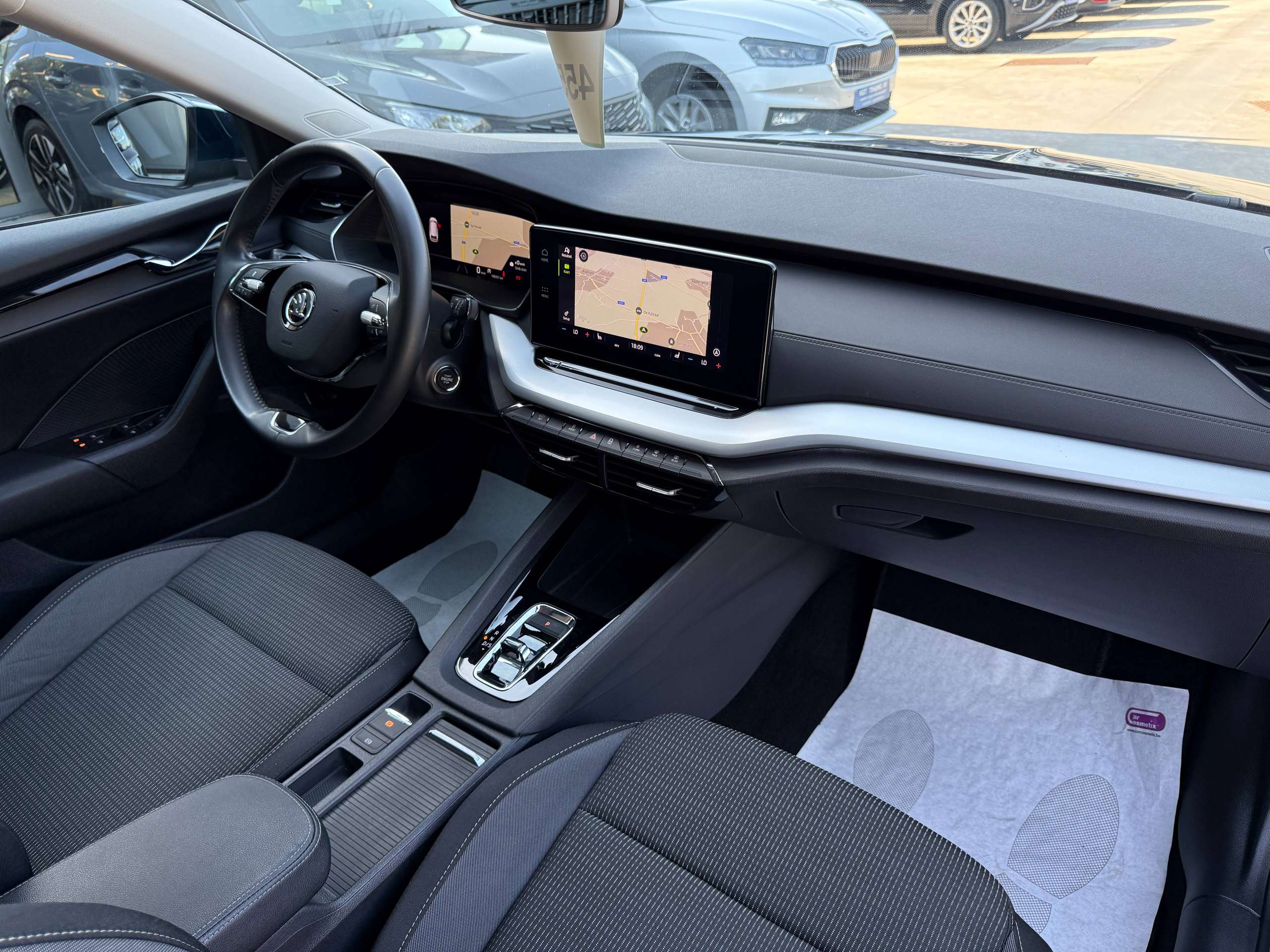 2df98772-b761-4648-991a-797dae47593334-skoda-octavia-1-0-tsi-dsg-automaat-break-navigatie-full-led-carplay-dab-bluetooth.jpg