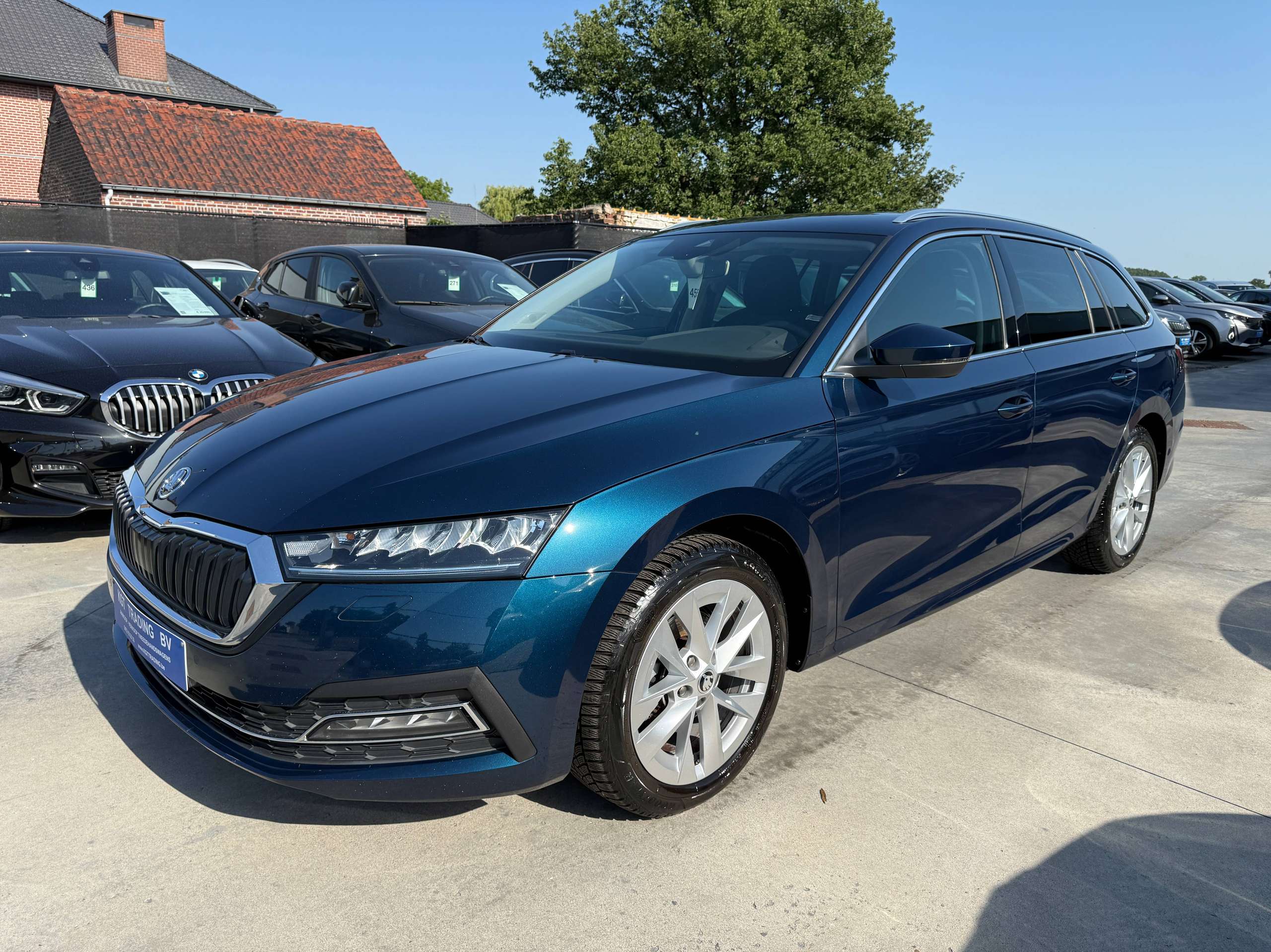 2df98772-b761-4648-991a-797dae4759339-skoda-octavia-1-0-tsi-dsg-automaat-break-navigatie-full-led-carplay-dab-bluetooth.jpg