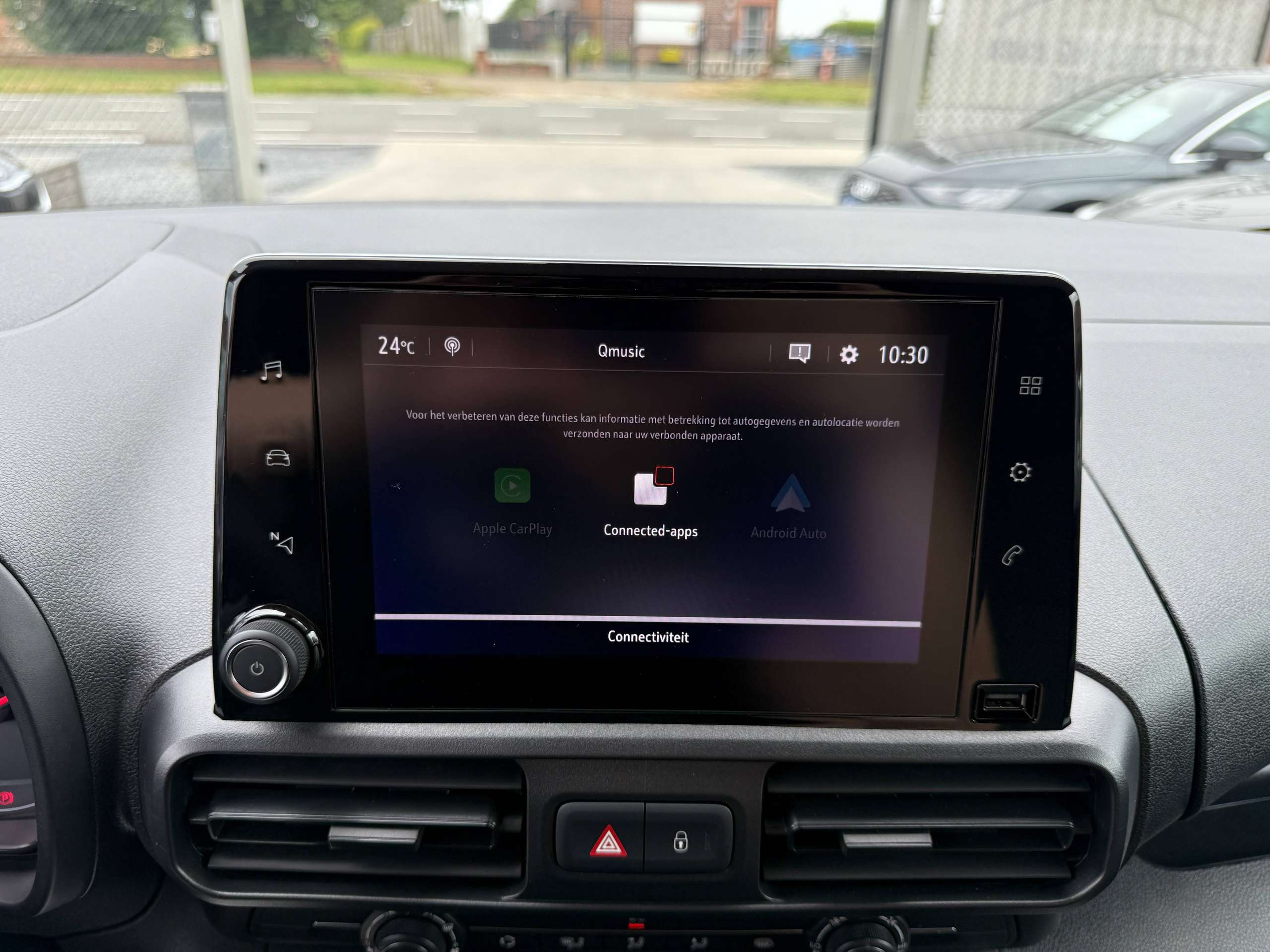 3083bbf3-760f-4b91-9aed-94c04dfa03df23-opel-combo-1-2i-110pk-lichte-vracht-navigatie-carplay-pdc-airco-bluetooth.jpg