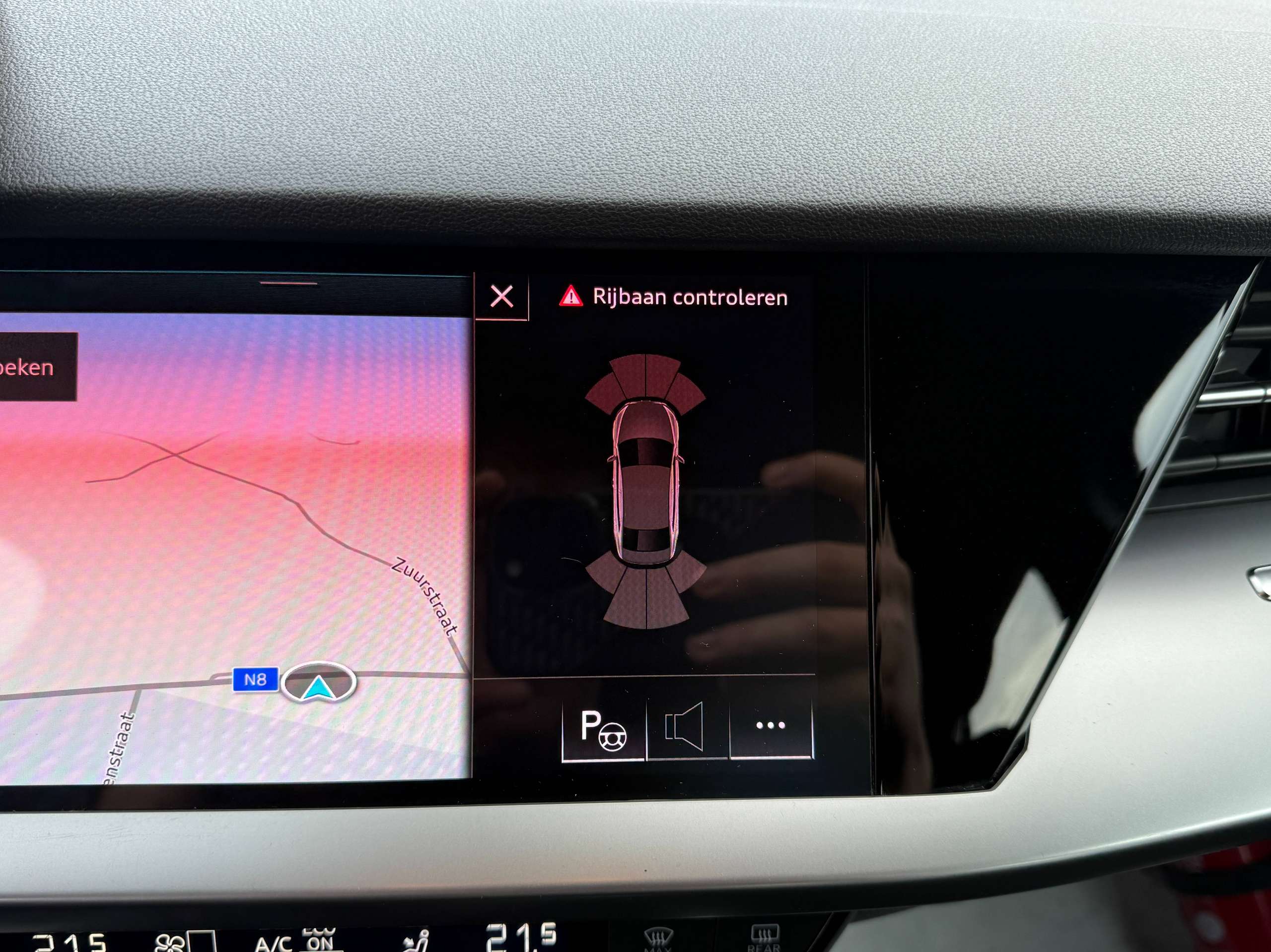 32652fb4-bfbf-4e76-b6b2-6b10ac8b827621-audi-a3-30-tfsi-berline-automaat-full-led-navi-carplay-alu.jpg