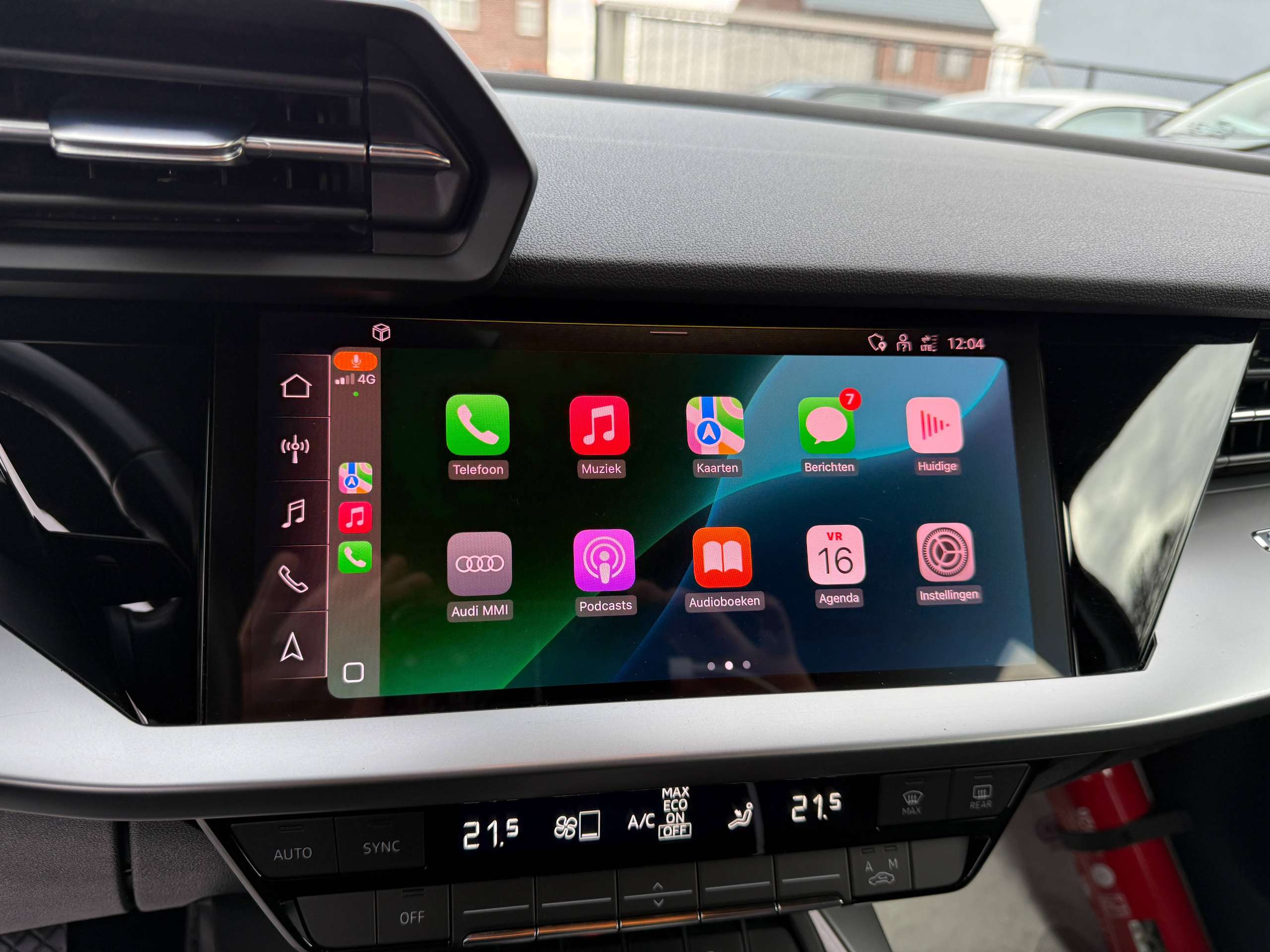 32652fb4-bfbf-4e76-b6b2-6b10ac8b827626-audi-a3-30-tfsi-berline-automaat-full-led-navi-carplay-alu.jpg