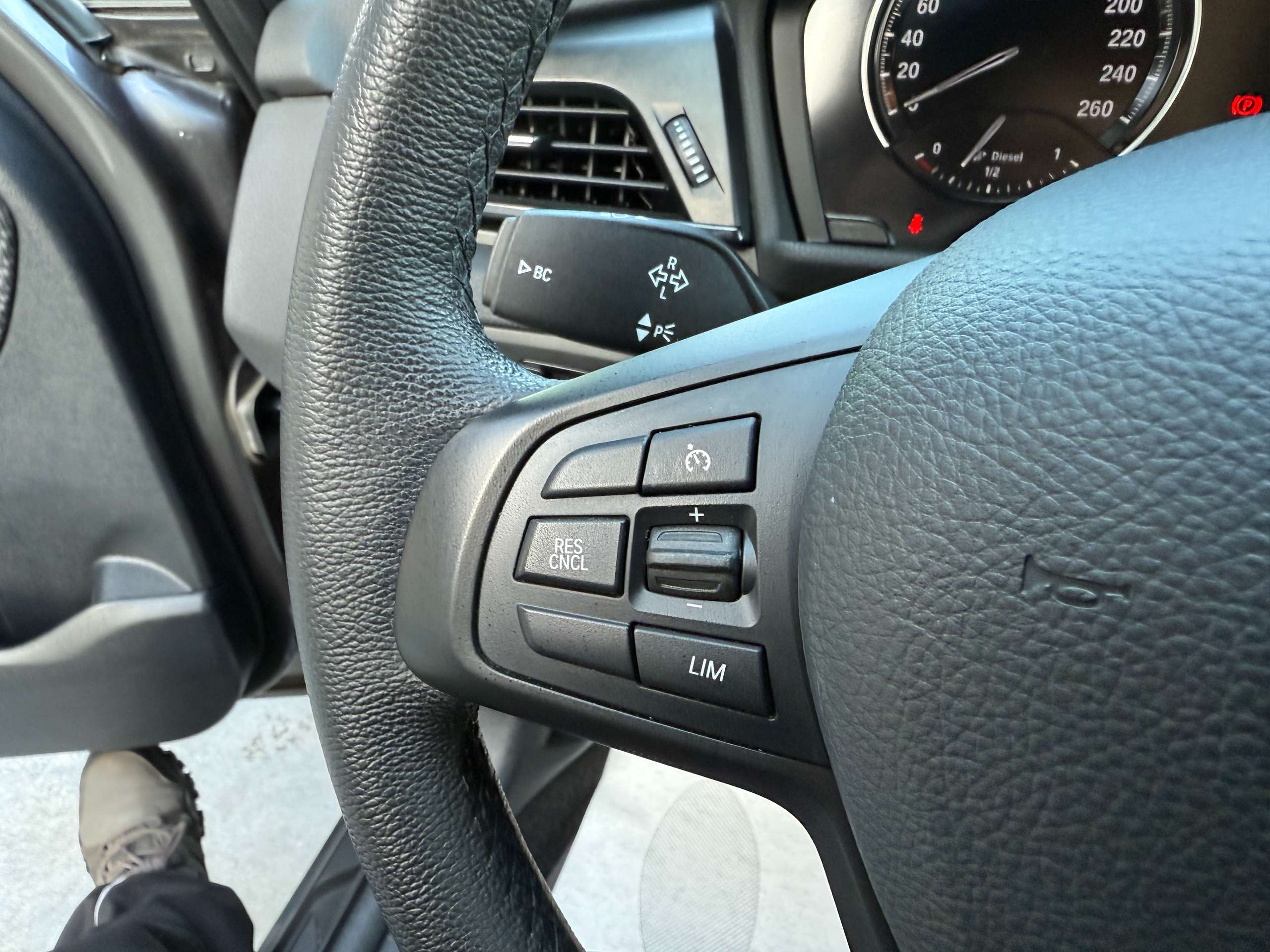 6067344e-83b5-4501-b543-e2d0139e6ecd18-bmw-216-da-gran-tourer-automaat-full-led-navi-dab-pdc-alu.jpg
