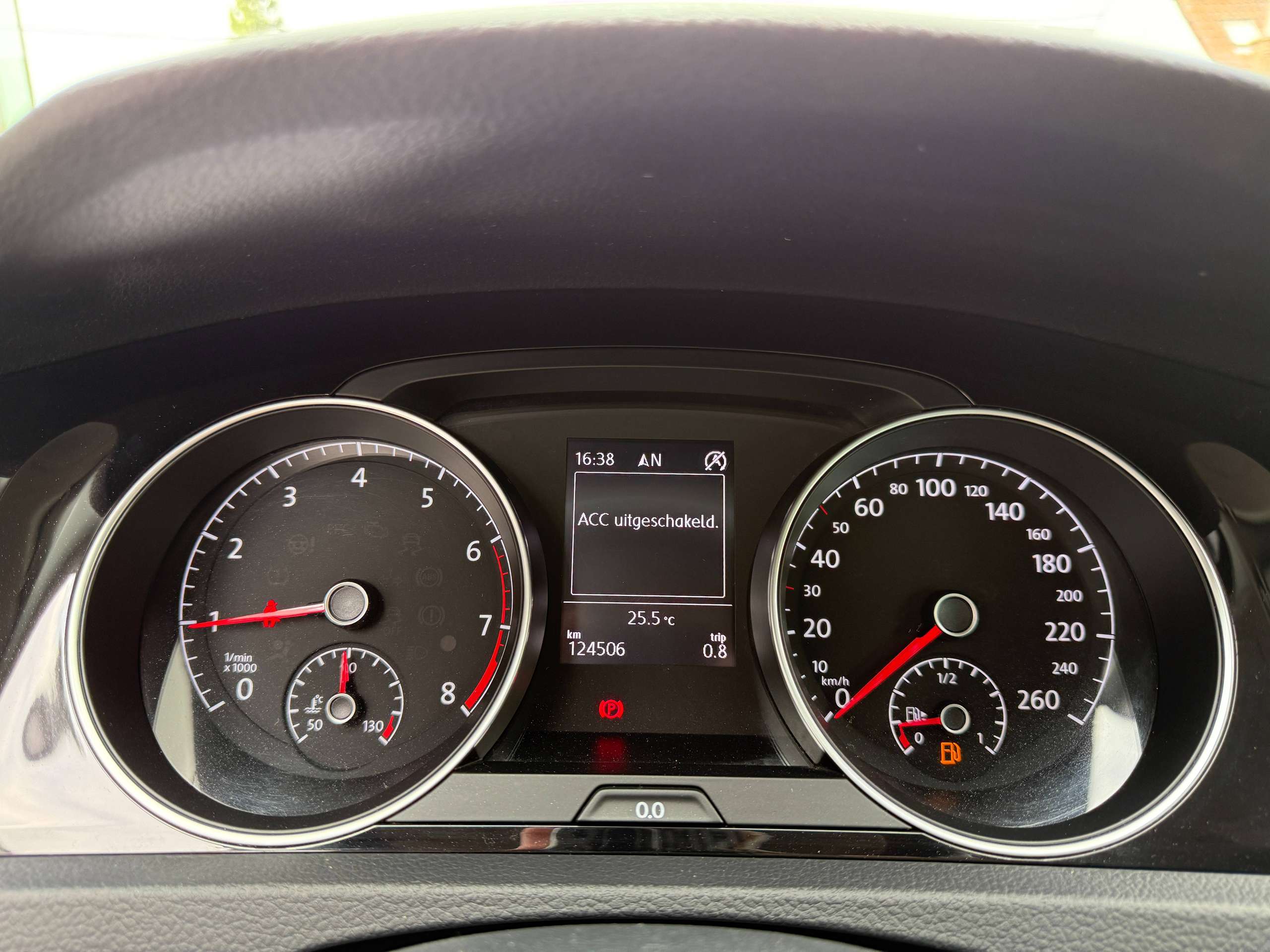 698f6206-373a-4721-9e1a-df356c4e428f19-volkswagen-golf-variant-1-0-tsi-115pk-navigatie-carplay-camera-bluetooth-pdc-led-alu.jpg