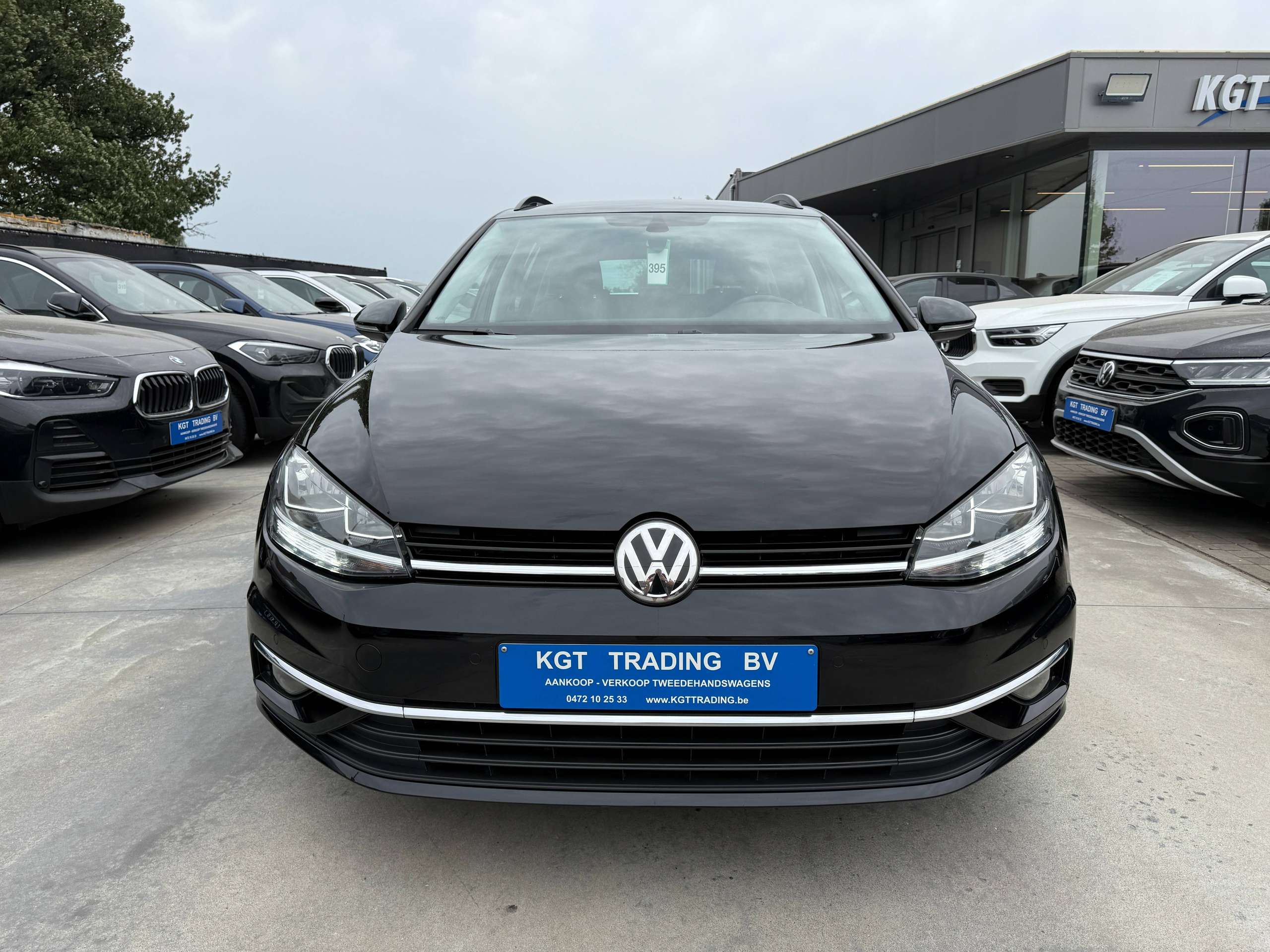 698f6206-373a-4721-9e1a-df356c4e428f2-volkswagen-golf-variant-1-0-tsi-115pk-navigatie-carplay-camera-bluetooth-pdc-led-alu.jpg