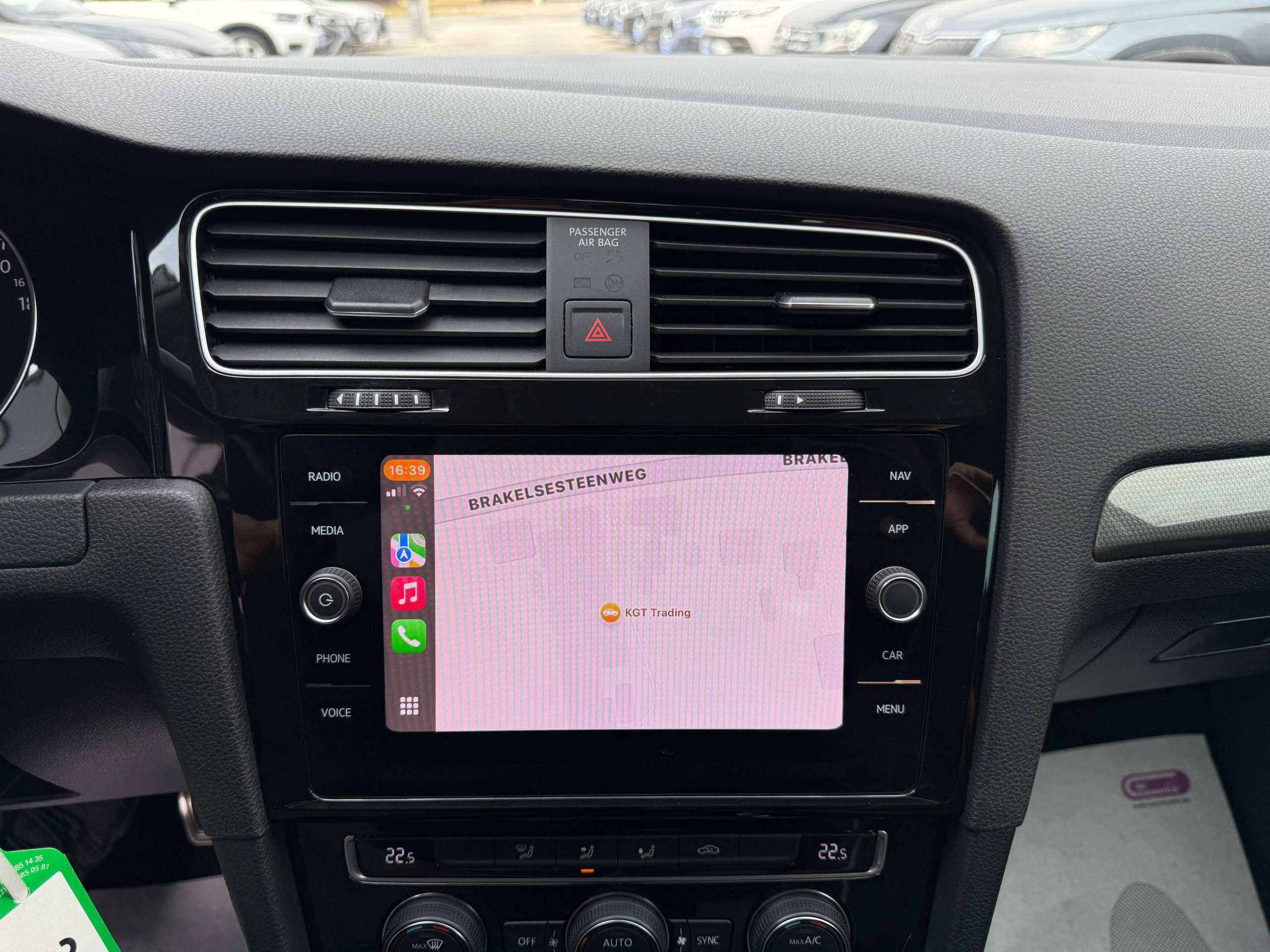 698f6206-373a-4721-9e1a-df356c4e428f27-volkswagen-golf-variant-1-0-tsi-115pk-navigatie-carplay-camera-bluetooth-pdc-led-alu.jpg