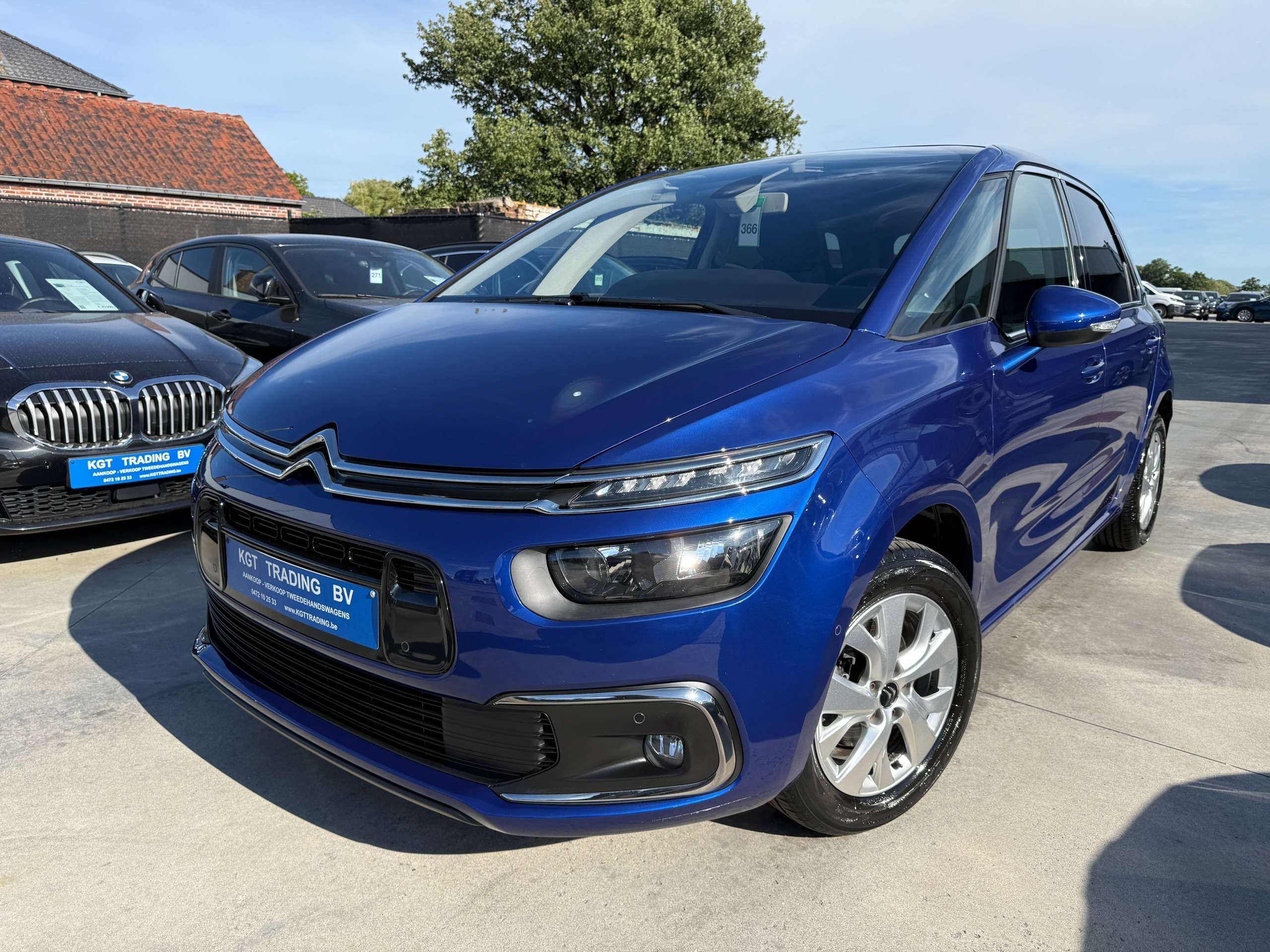 73fdca91-3b8d-44a5-9d03-fb83e75553dc1-citroen-c4-spacetourer-1-2i-130pk-navigatie-carplay-led-camera-dode-hoek-pdc-bluetooth.jpg