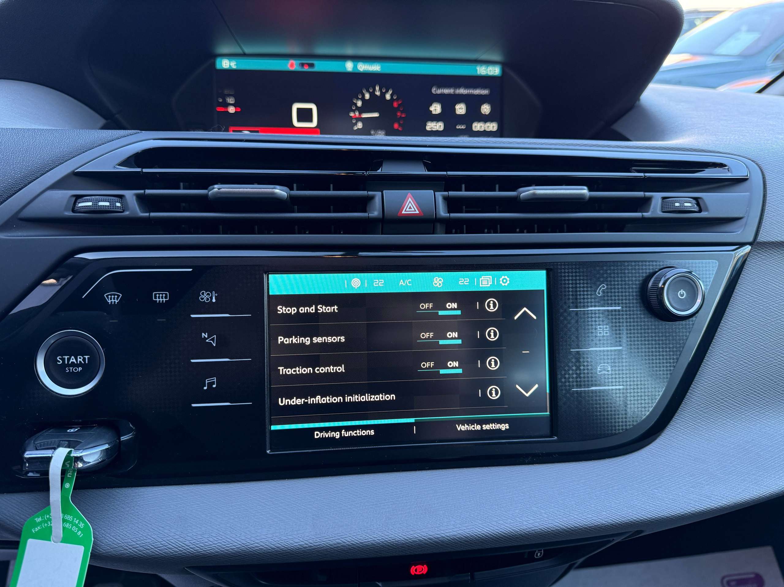 a426e9c7-849f-4bf8-a772-3ba7dc184afd21-citroen-grand-c4-spacetourer-1-2i-130pk-7-zetels-camera-navi-carplay-led-pdc.jpg